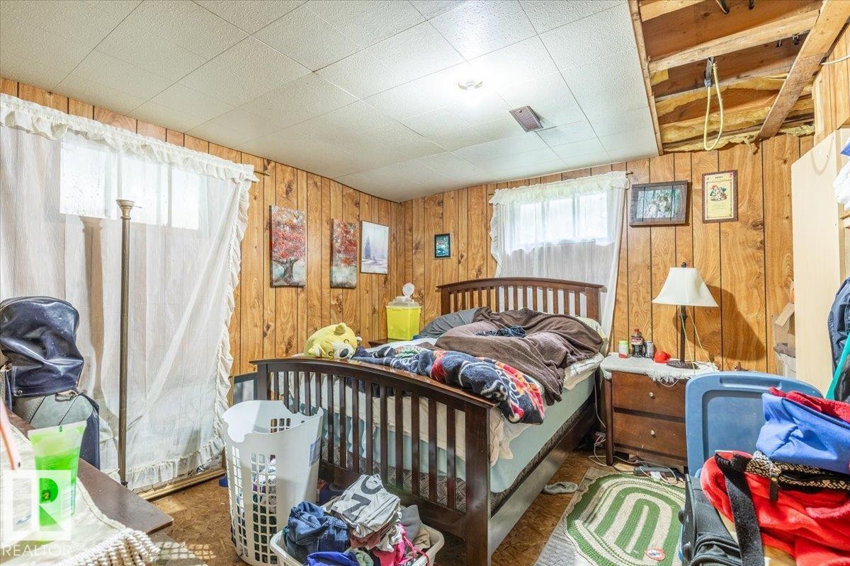 5116 52 St, Warburg, AB - Indoor Photo Showing Bedroom