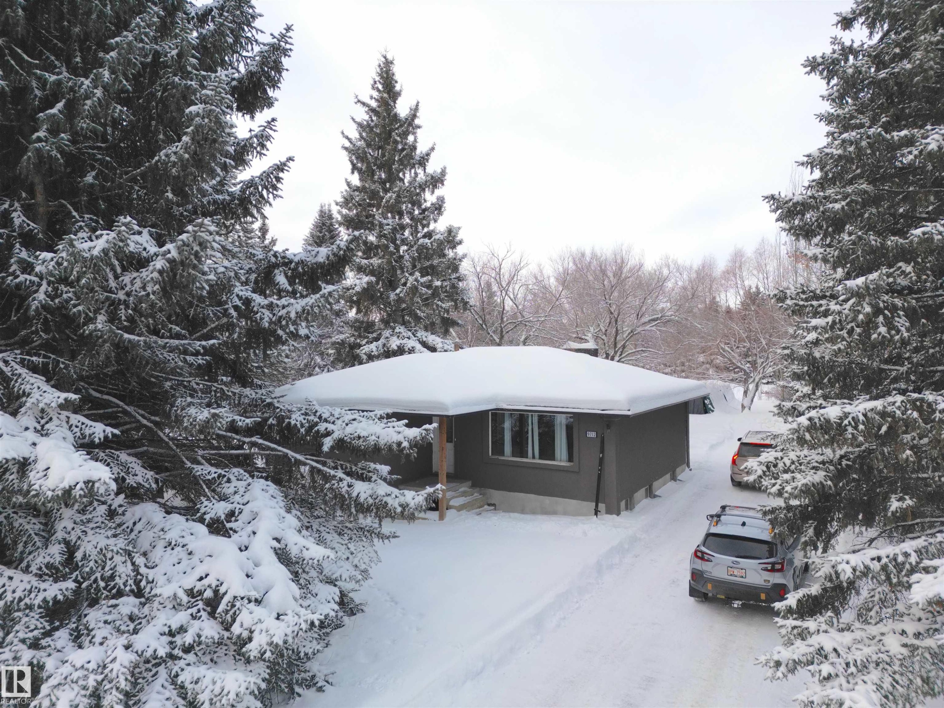 9712 209 Street, Edmonton, AB - Outdoor