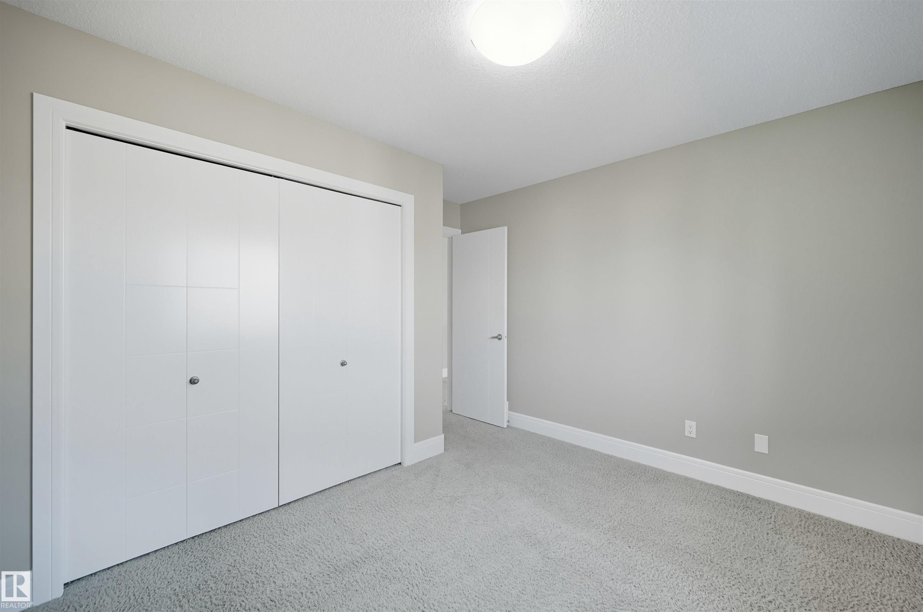 7122 Armour Link, Edmonton, AB - Indoor Photo Showing Other Room