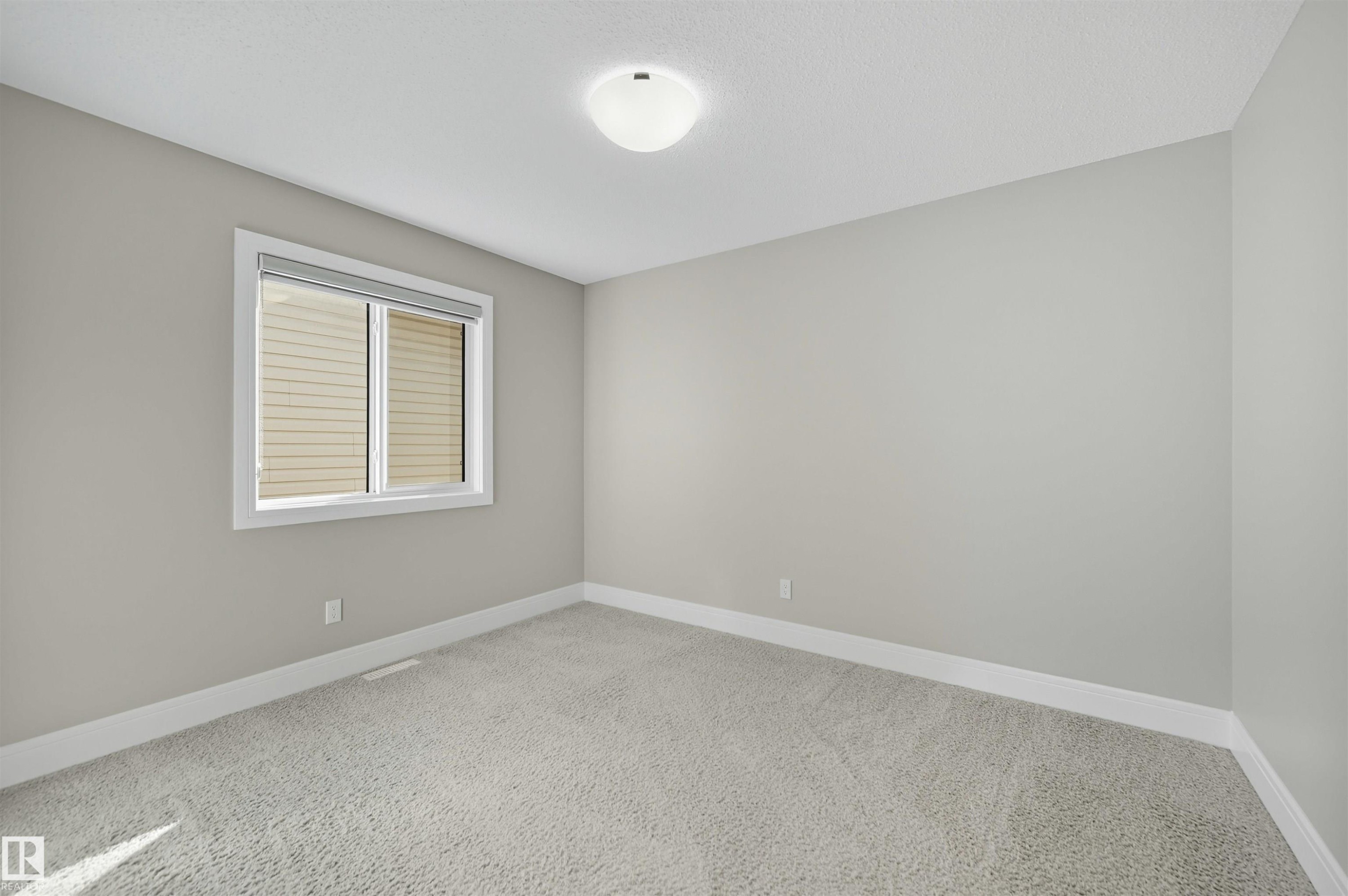 7122 Armour Link, Edmonton, AB - Indoor Photo Showing Other Room