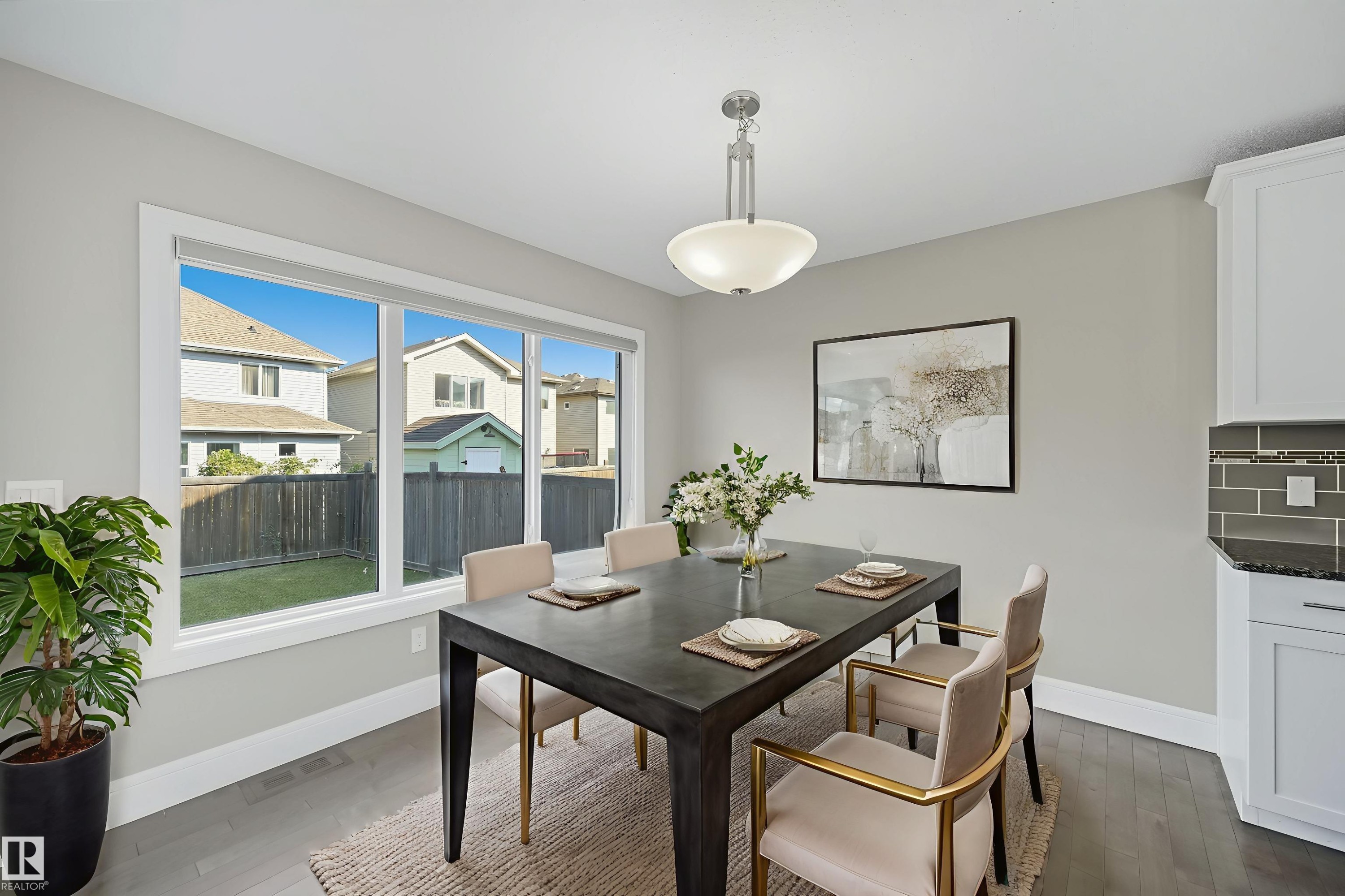 7122 Armour Link, Edmonton, AB - Indoor Photo Showing Dining Room