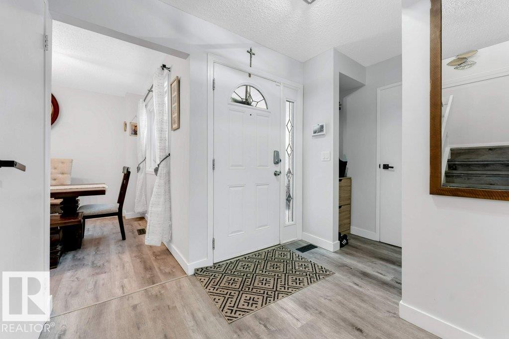 18010 96 Ave, Edmonton, AB - Indoor Photo Showing Other Room