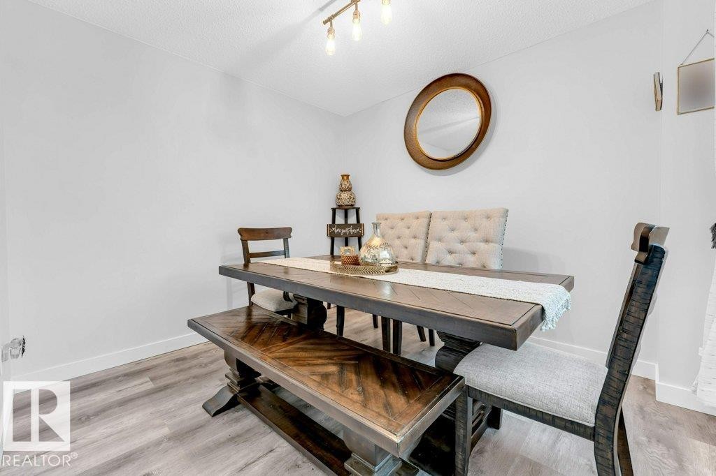 18010 96 Ave, Edmonton, AB - Indoor Photo Showing Dining Room