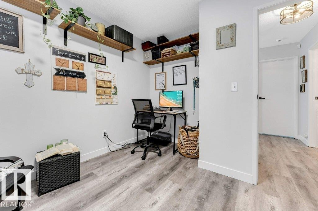 18010 96 Ave, Edmonton, AB - Indoor