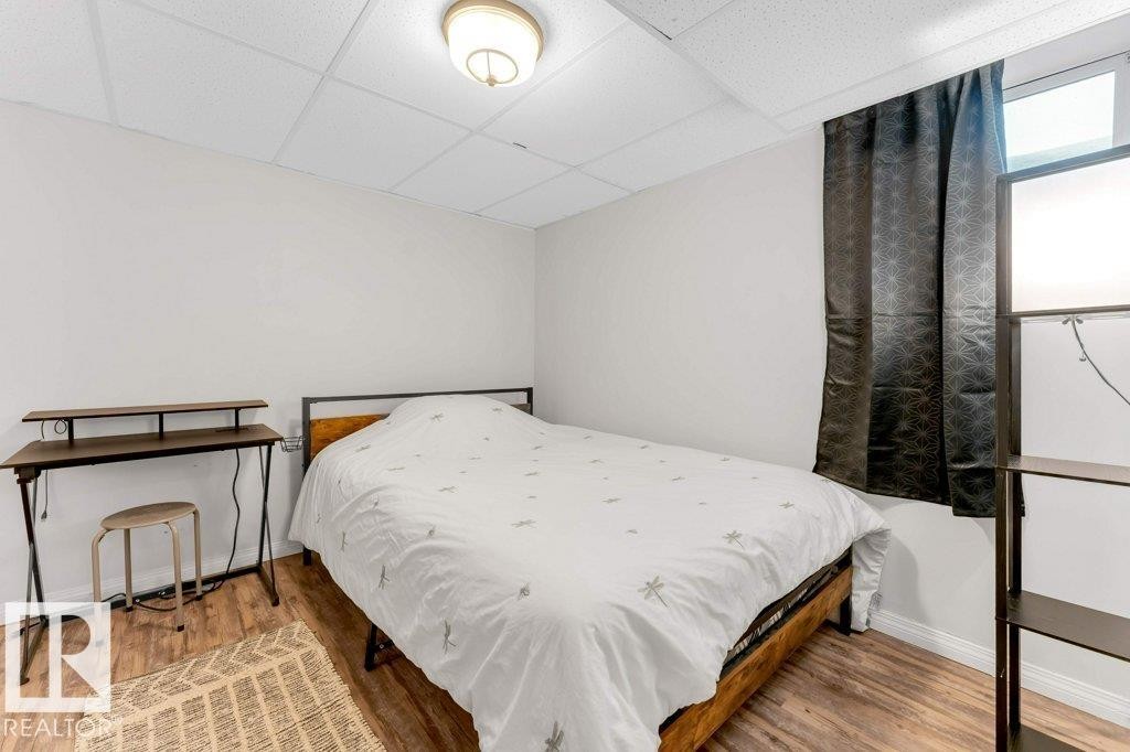 18010 96 Ave, Edmonton, AB - Indoor Photo Showing Bedroom