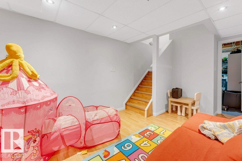 18010 96 Ave, Edmonton, AB - Indoor Photo Showing Other Room