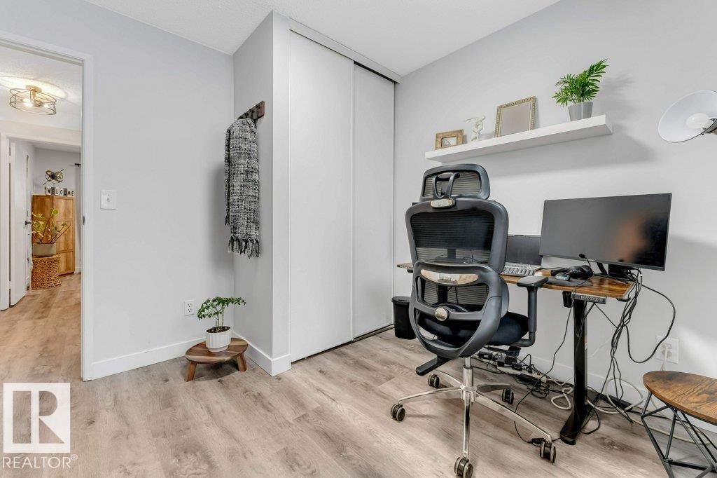 18010 96 Ave, Edmonton, AB - Indoor Photo Showing Office