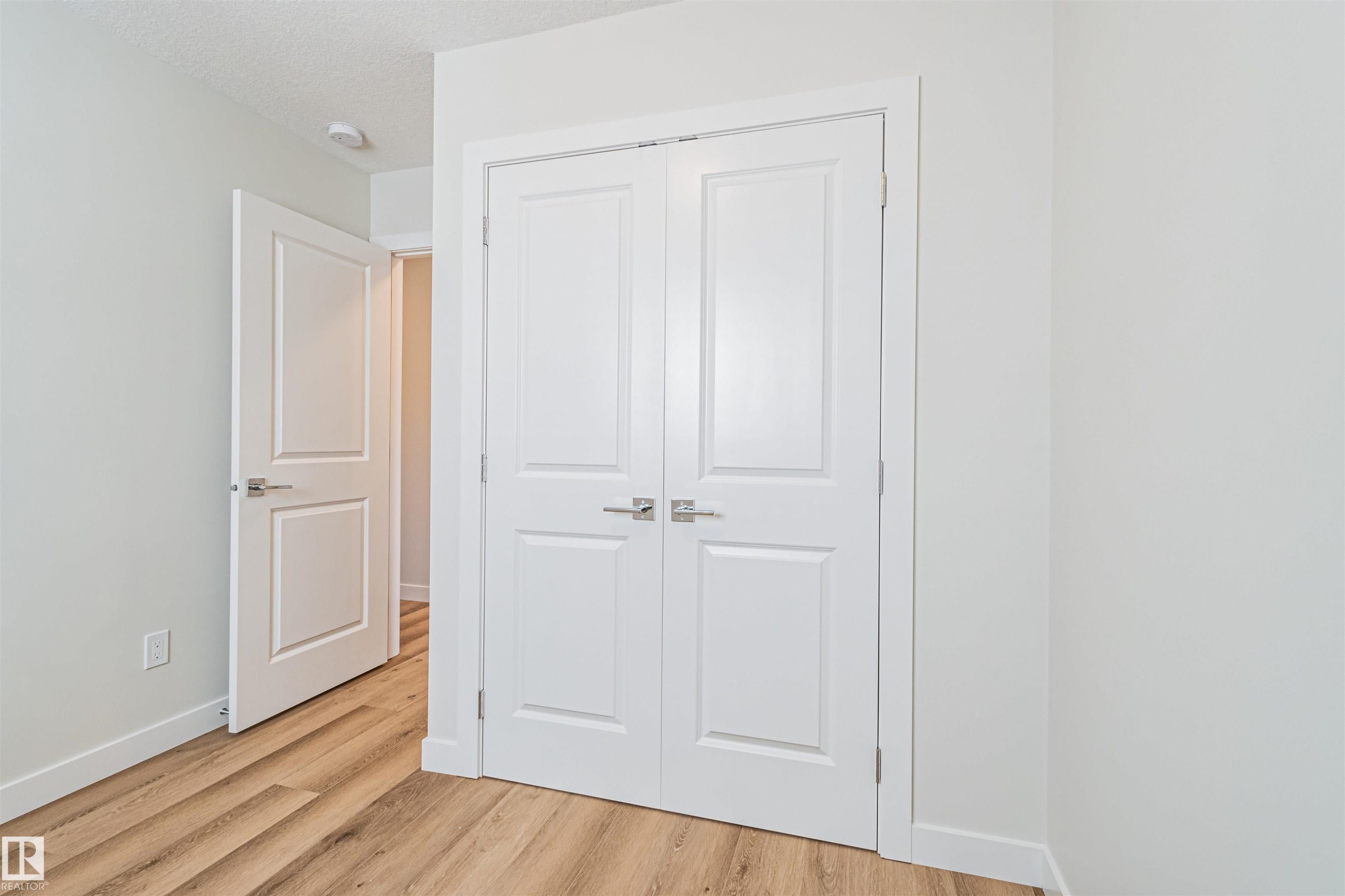 12044 79 Street, Edmonton, AB - Indoor Photo Showing Other Room
