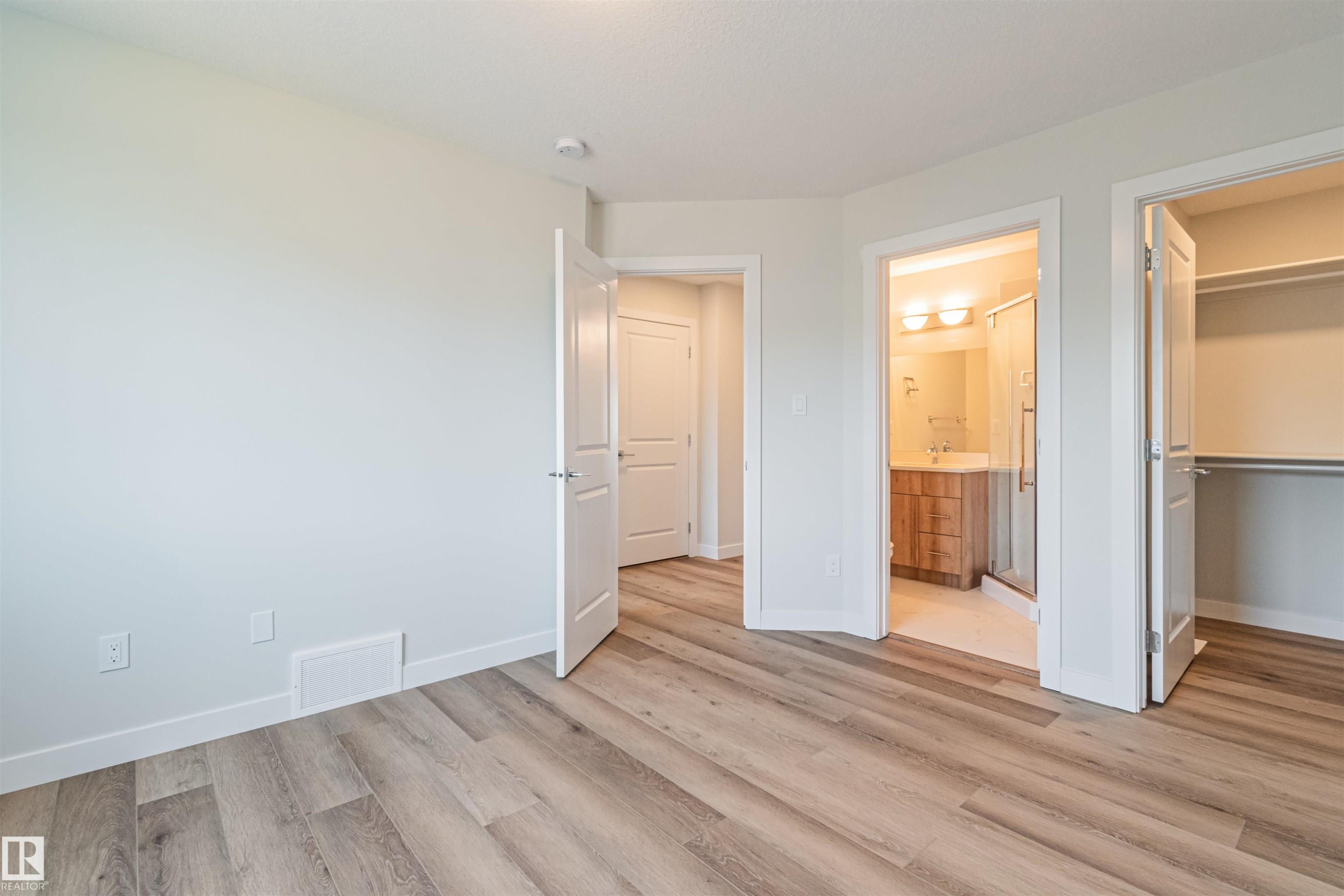 12044 79 Street, Edmonton, AB - Indoor Photo Showing Other Room