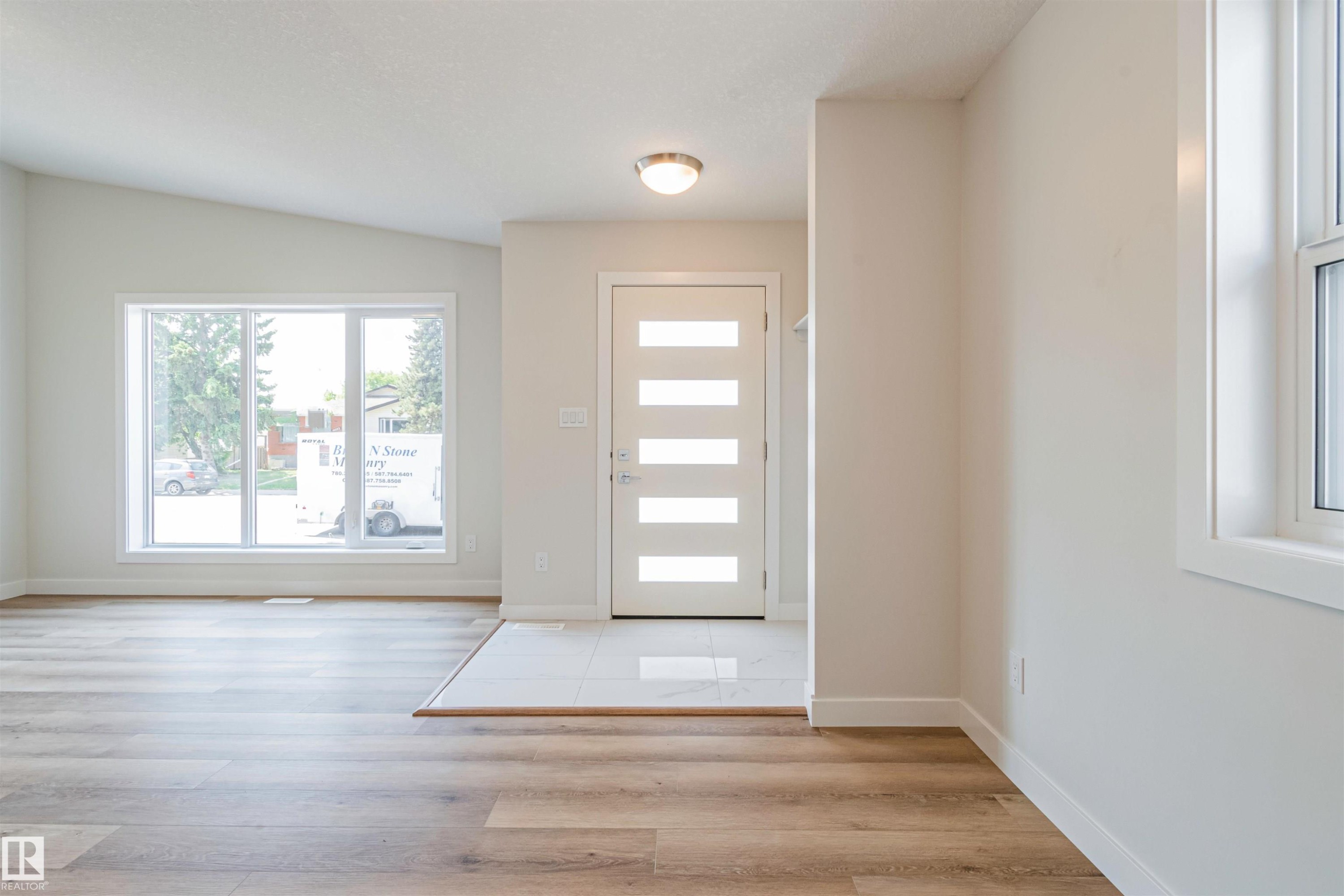 12044 79 Street, Edmonton, AB - Indoor Photo Showing Other Room