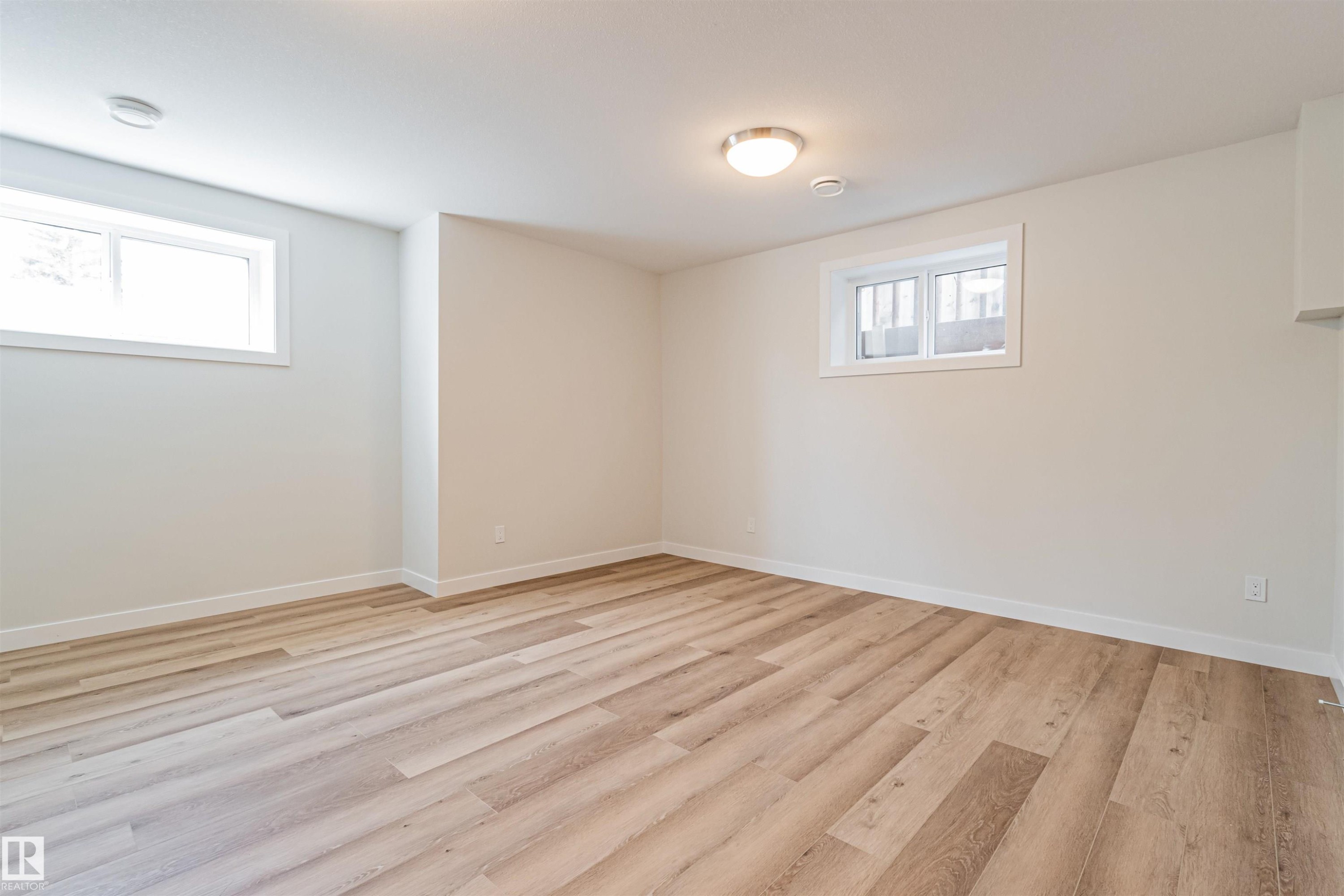 12044 79 Street, Edmonton, AB - Indoor Photo Showing Other Room