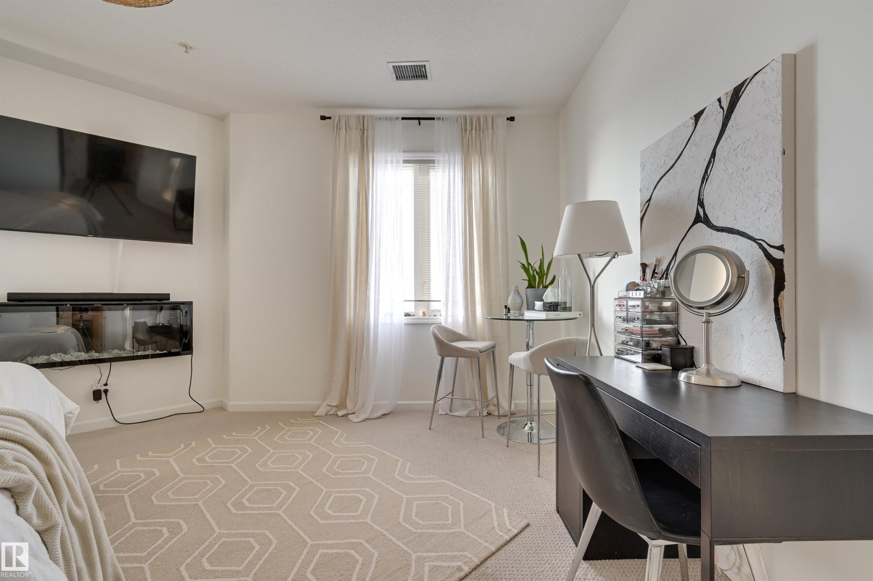 221 6083 Maynard Way, Edmonton, AB - Indoor