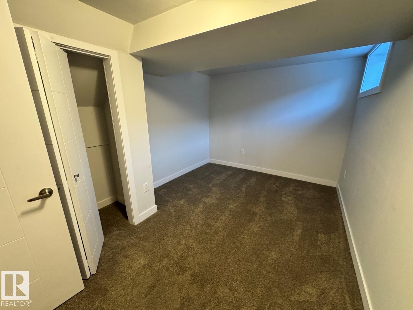 18404 66 Avenue, Edmonton, AB - Indoor Photo Showing Other Room