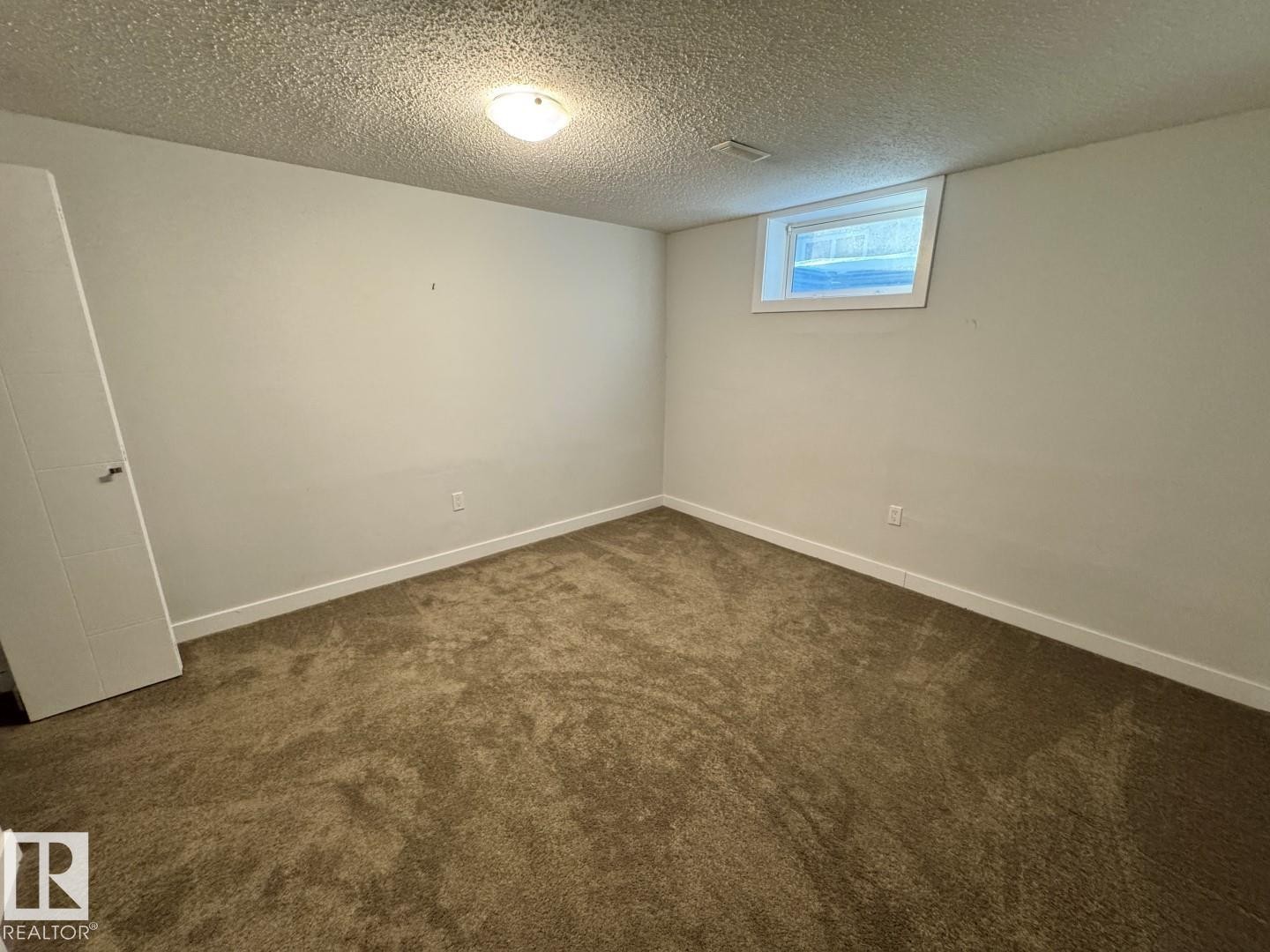 18404 66 Avenue, Edmonton, AB - Indoor Photo Showing Other Room