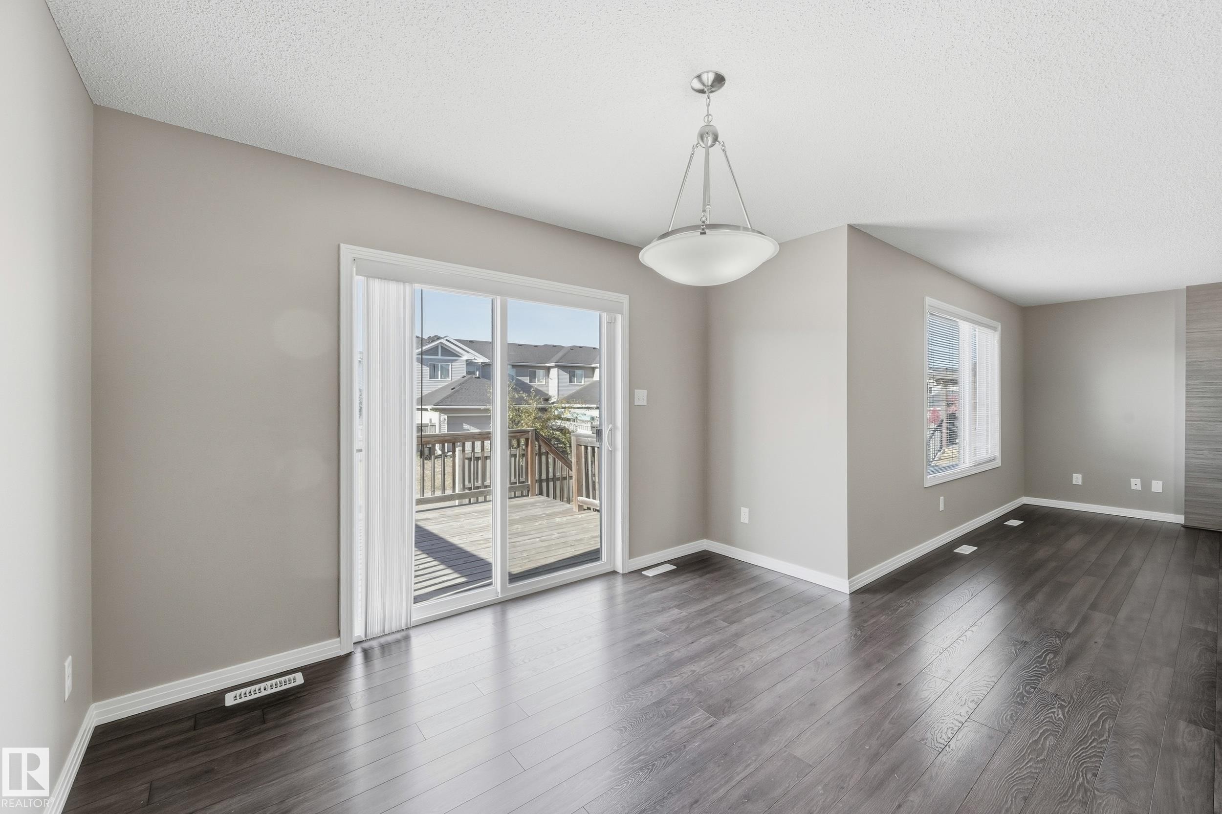 3528 Claxton Crescent, Edmonton, AB - Indoor