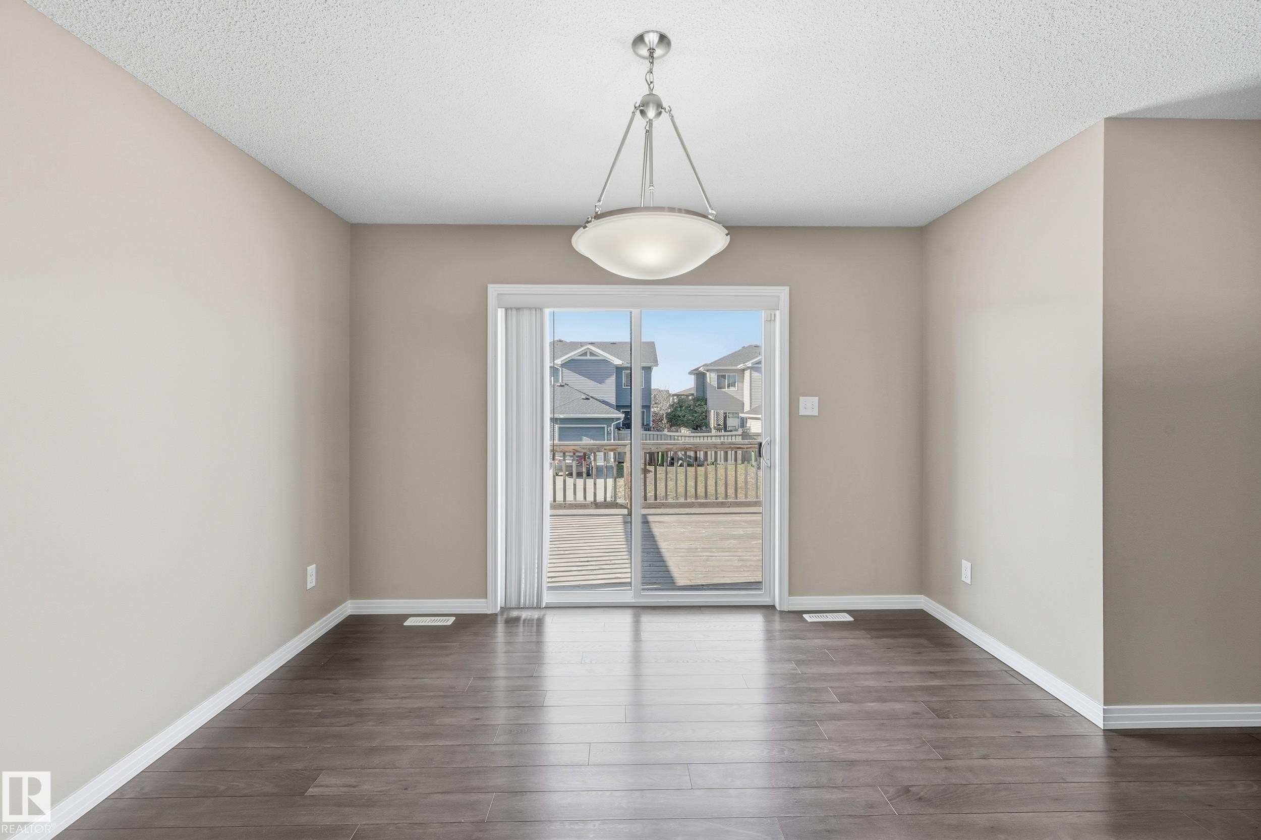 3528 Claxton Crescent, Edmonton, AB - Indoor Photo Showing Other Room