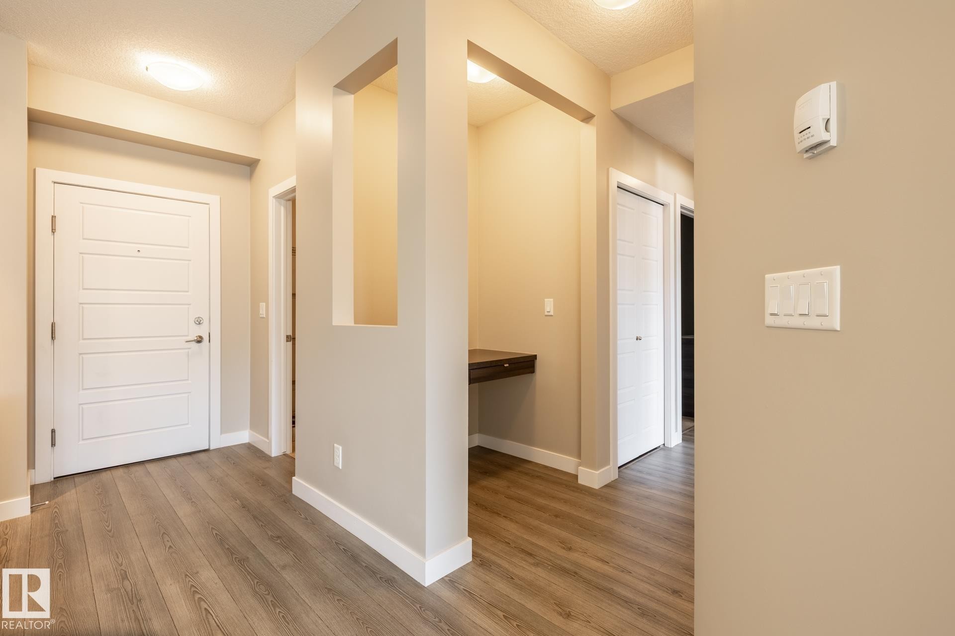 203 2590 Anderson Way, Edmonton, AB - Indoor Photo Showing Other Room