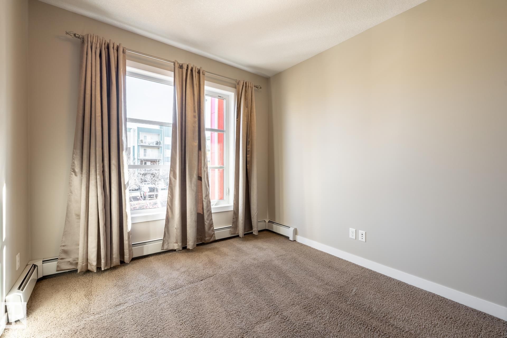 203 2590 Anderson Way, Edmonton, AB - Indoor Photo Showing Other Room