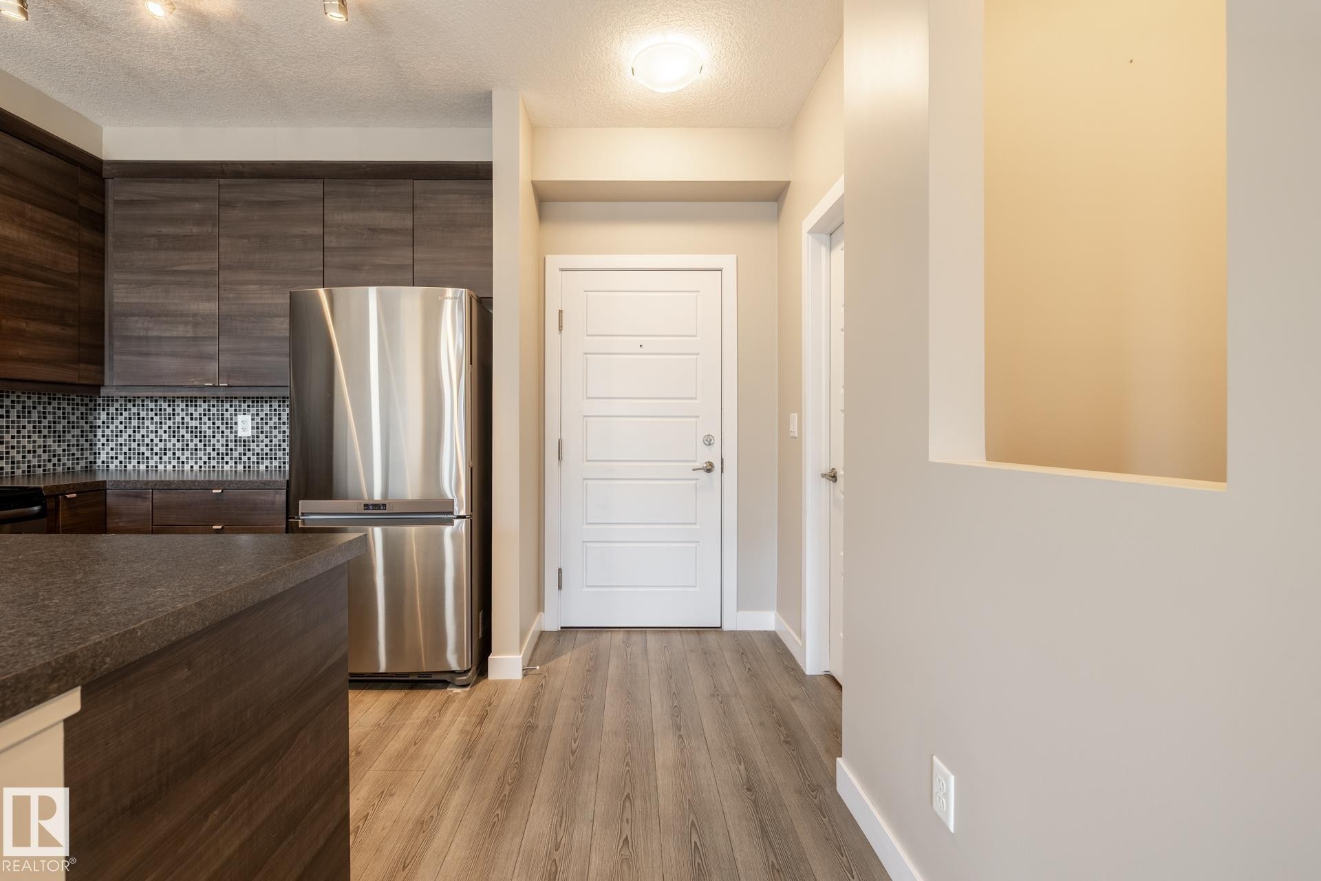 203 2590 Anderson Way, Edmonton, AB - Indoor Photo Showing Kitchen