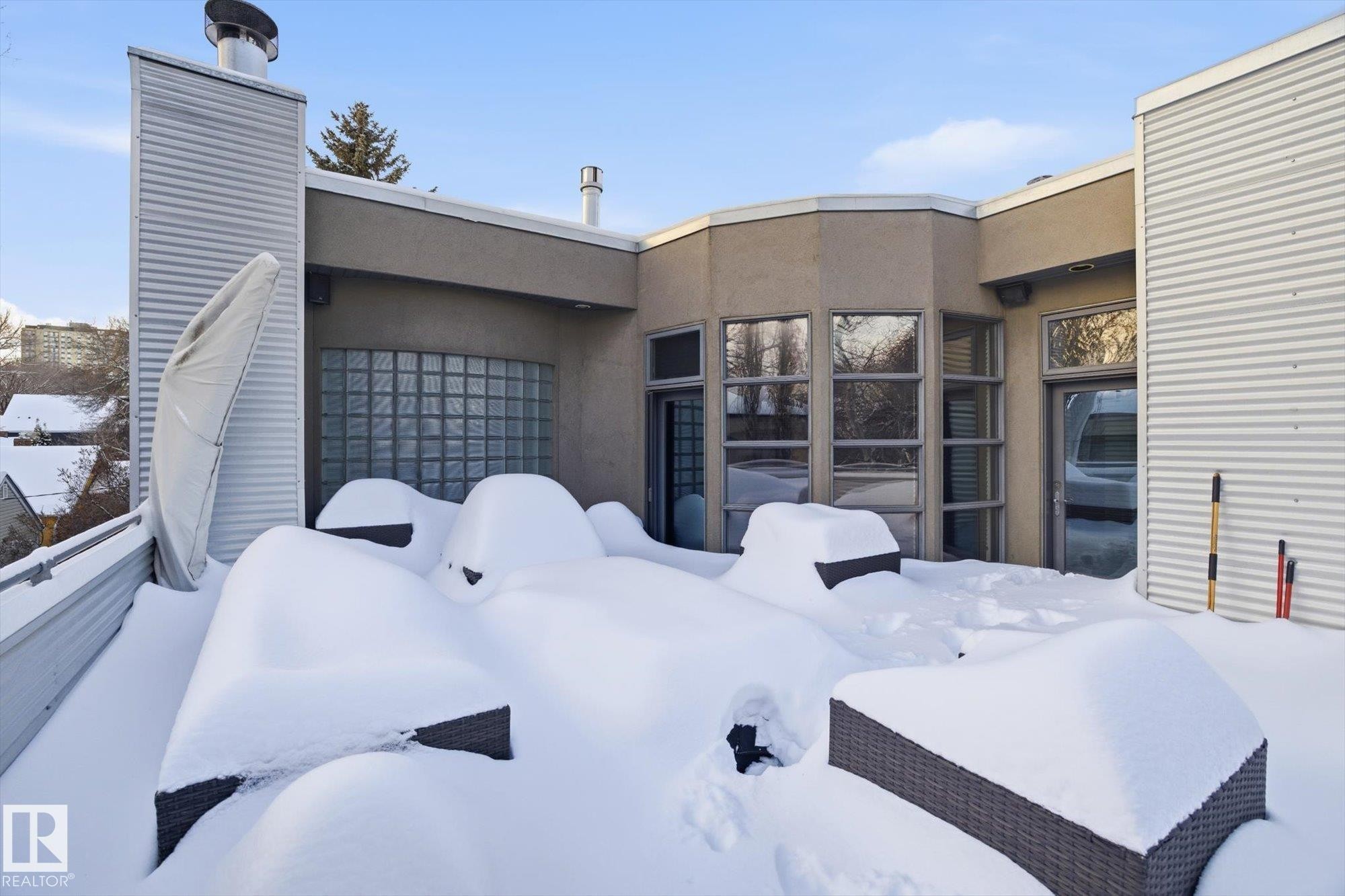 Exterior space - 9012 98 Street, Edmonton, AB - Outdoor