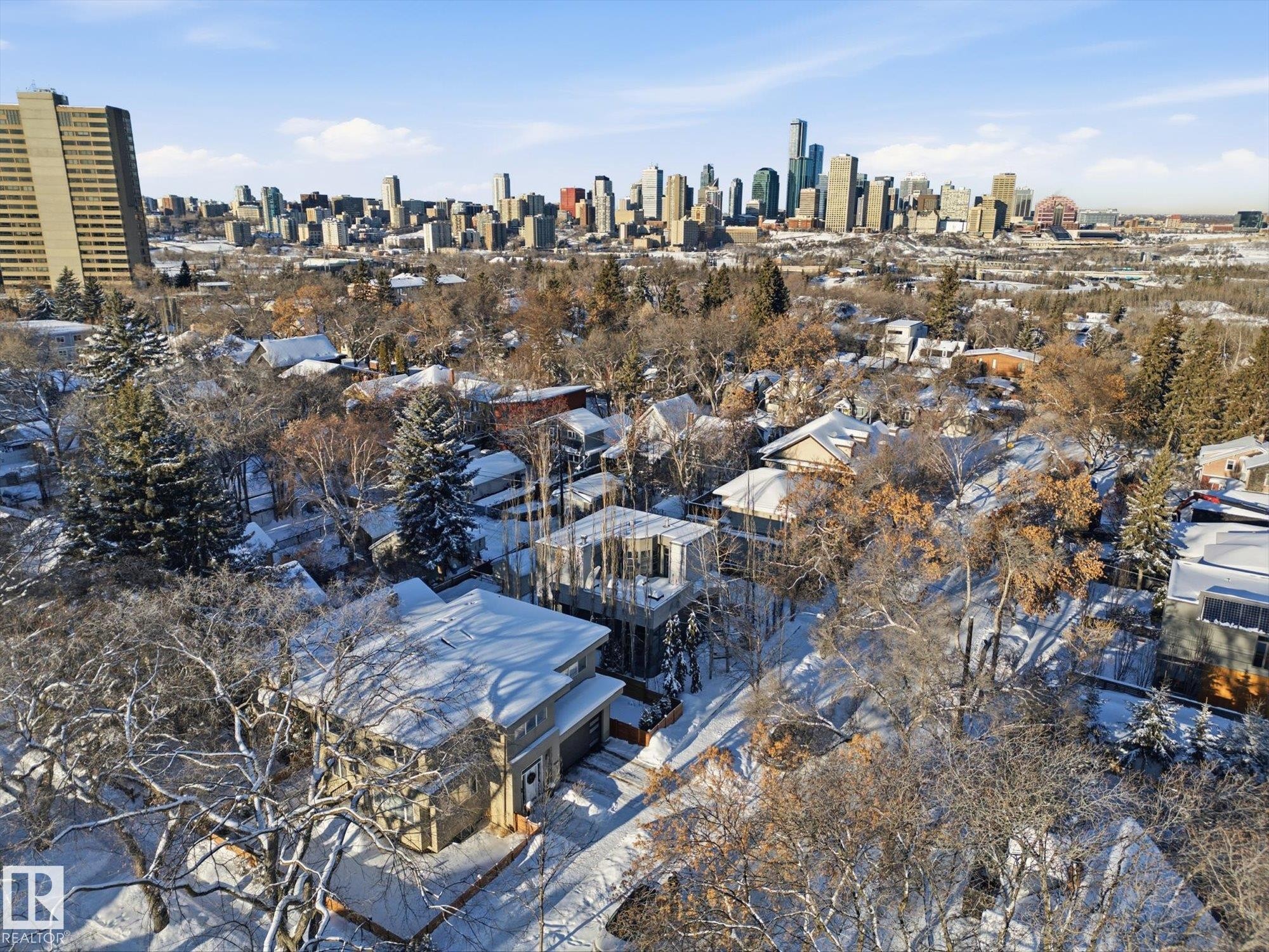 Skyline view - 9012 98 Street, Edmonton, AB - Outdoor With View