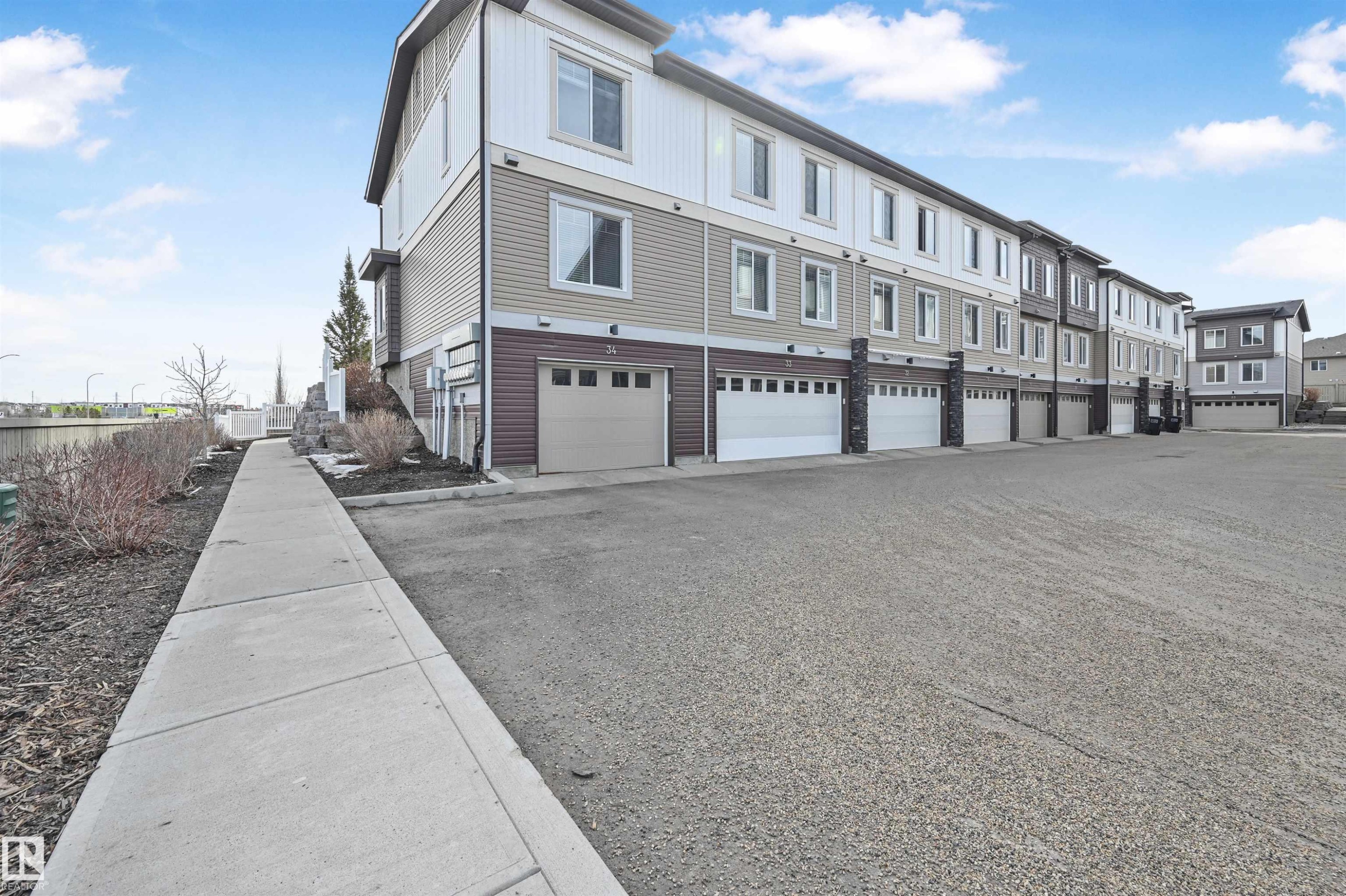 34 2215 24 Street, Edmonton, AB - Outdoor