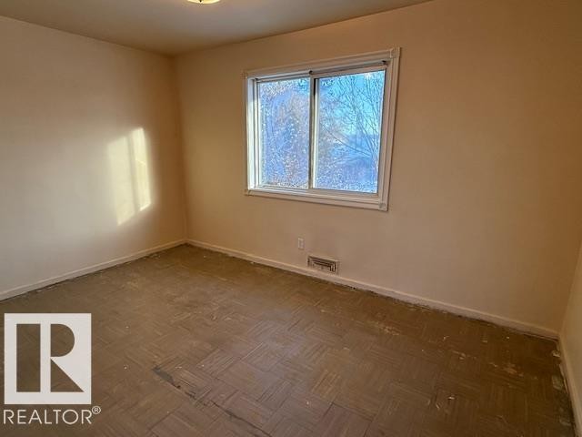 7712 Argyll Road, Edmonton, AB - Indoor Photo Showing Other Room