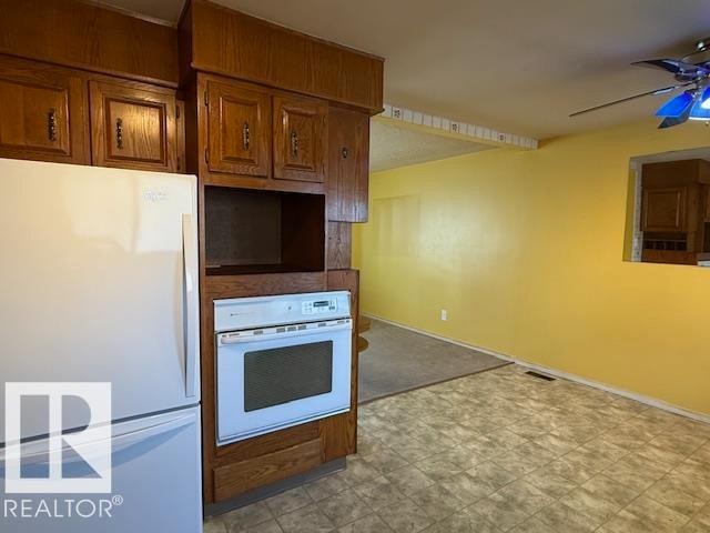 7712 Argyll Road, Edmonton, AB - Indoor Photo Showing Kitchen