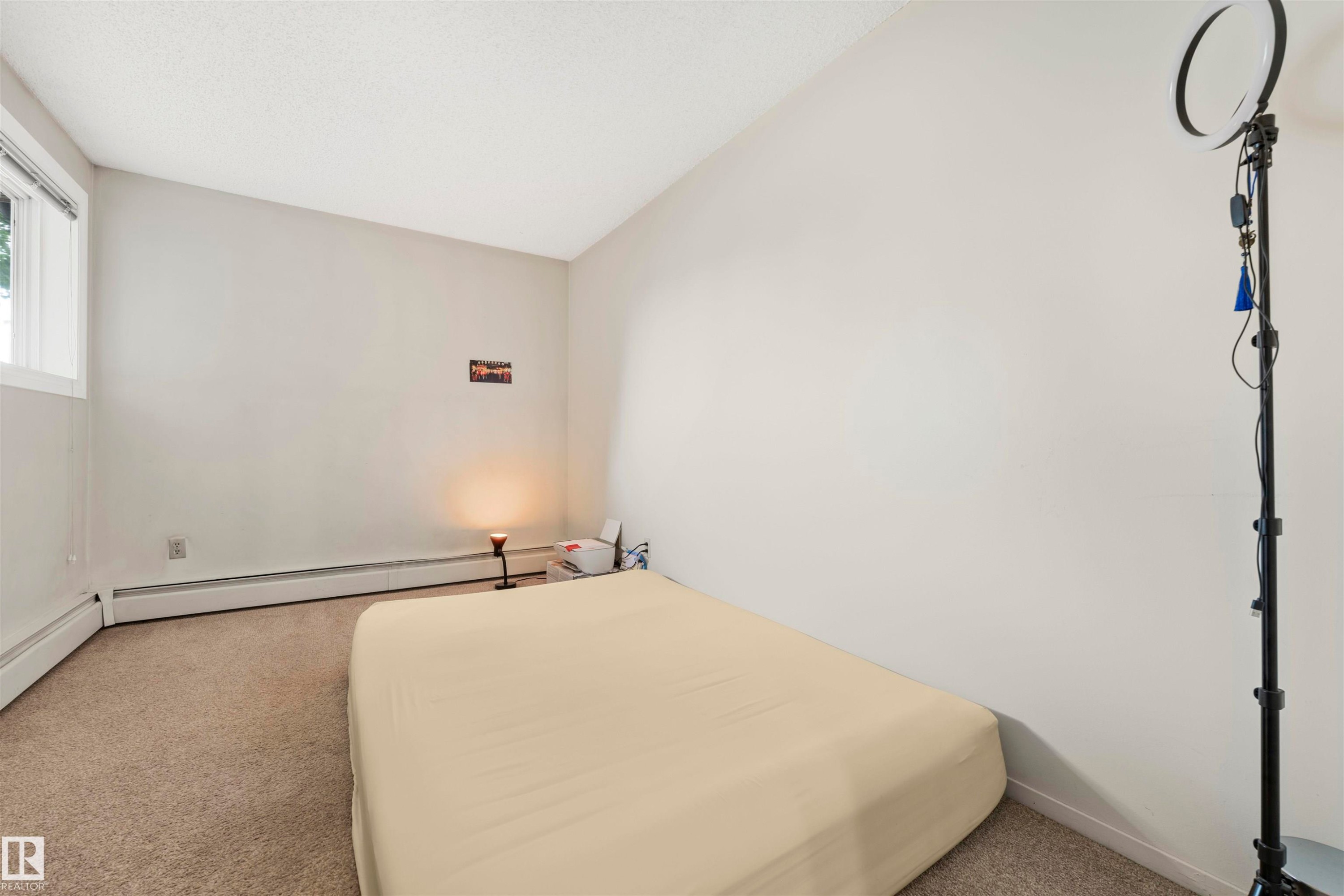 102 2620 Mill Woods, Edmonton, AB - Indoor Photo Showing Bedroom