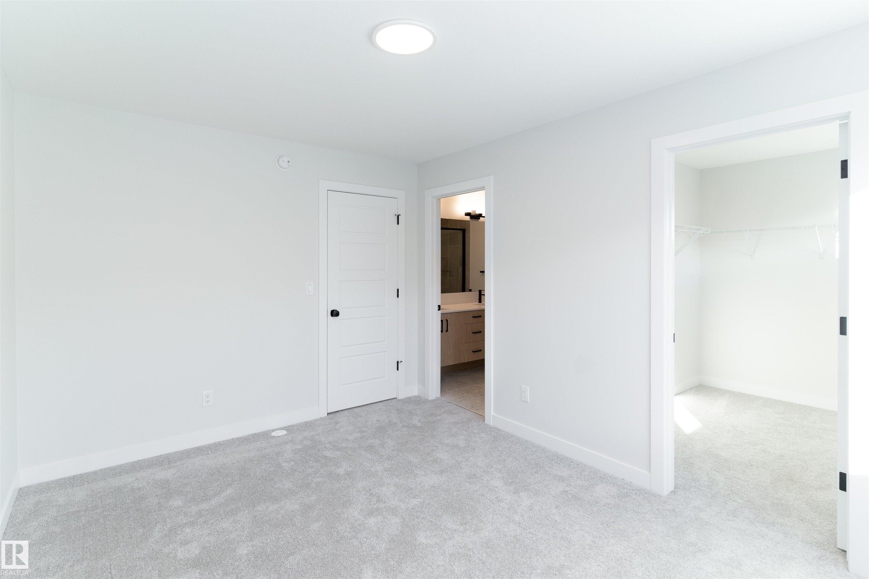 5115 Pilot Lane, Edmonton, AB - Indoor Photo Showing Other Room
