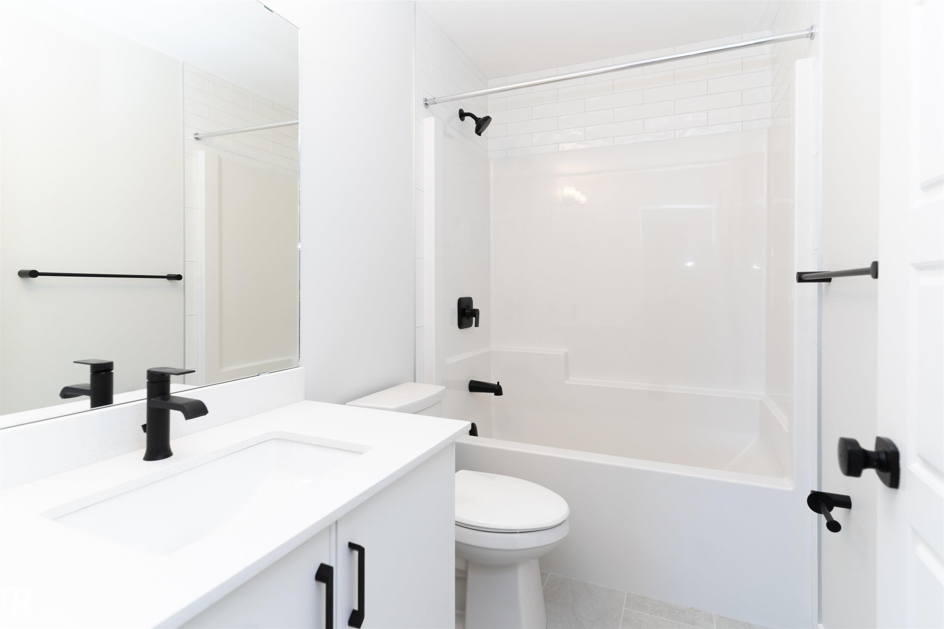 5115 Pilot Lane, Edmonton, AB - Indoor Photo Showing Bathroom