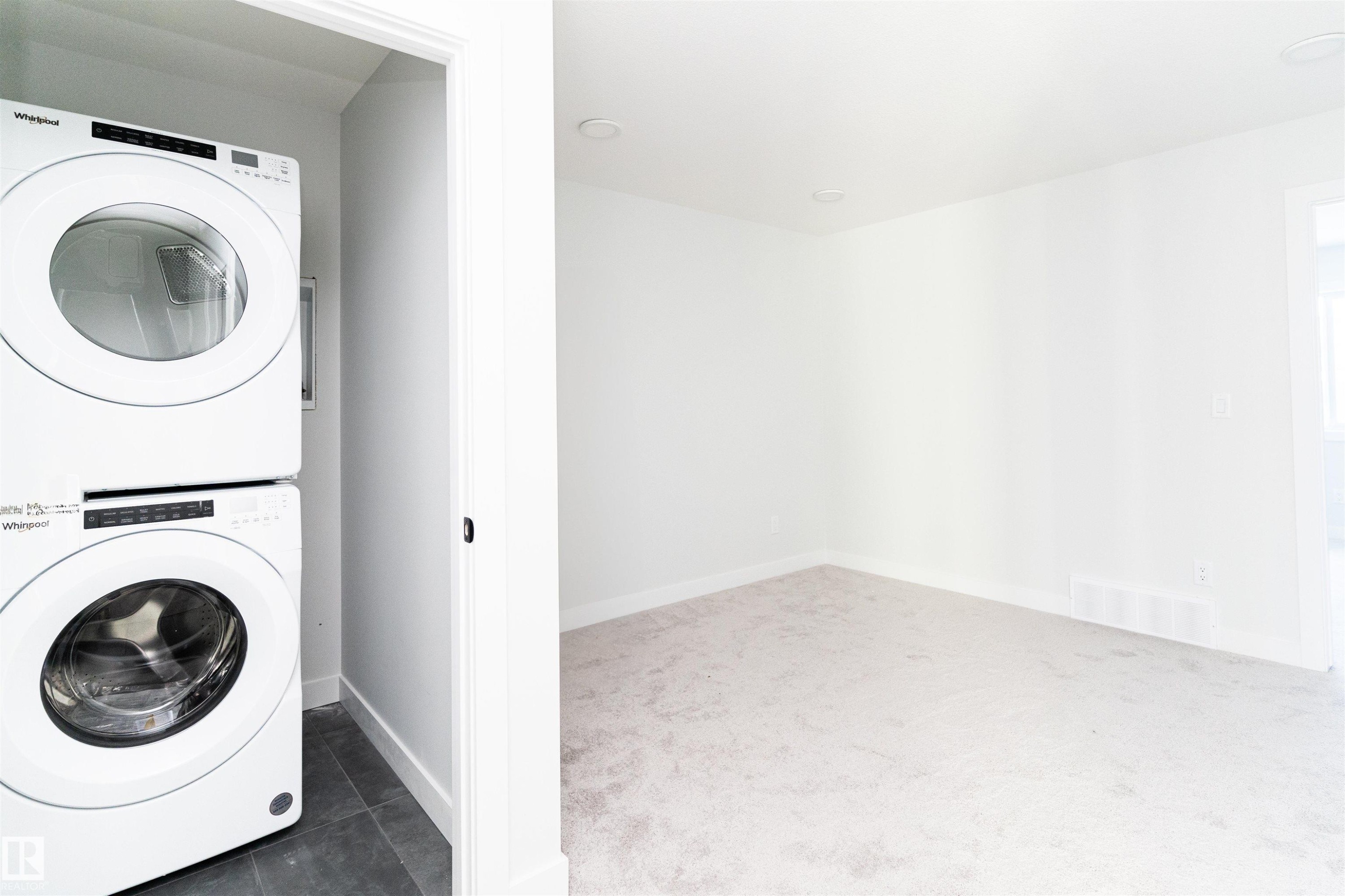 5115 Pilot Lane, Edmonton, AB - Indoor Photo Showing Laundry Room