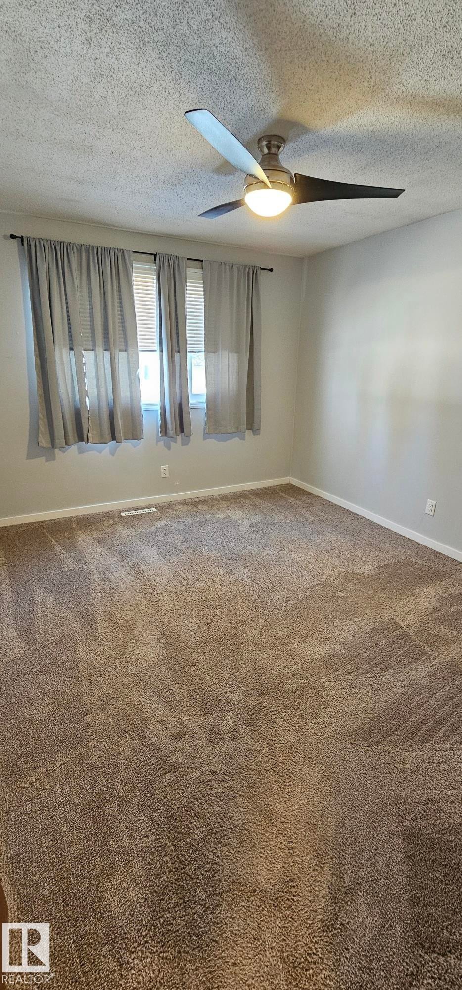 10712 159 Street, Edmonton, AB - Indoor Photo Showing Other Room