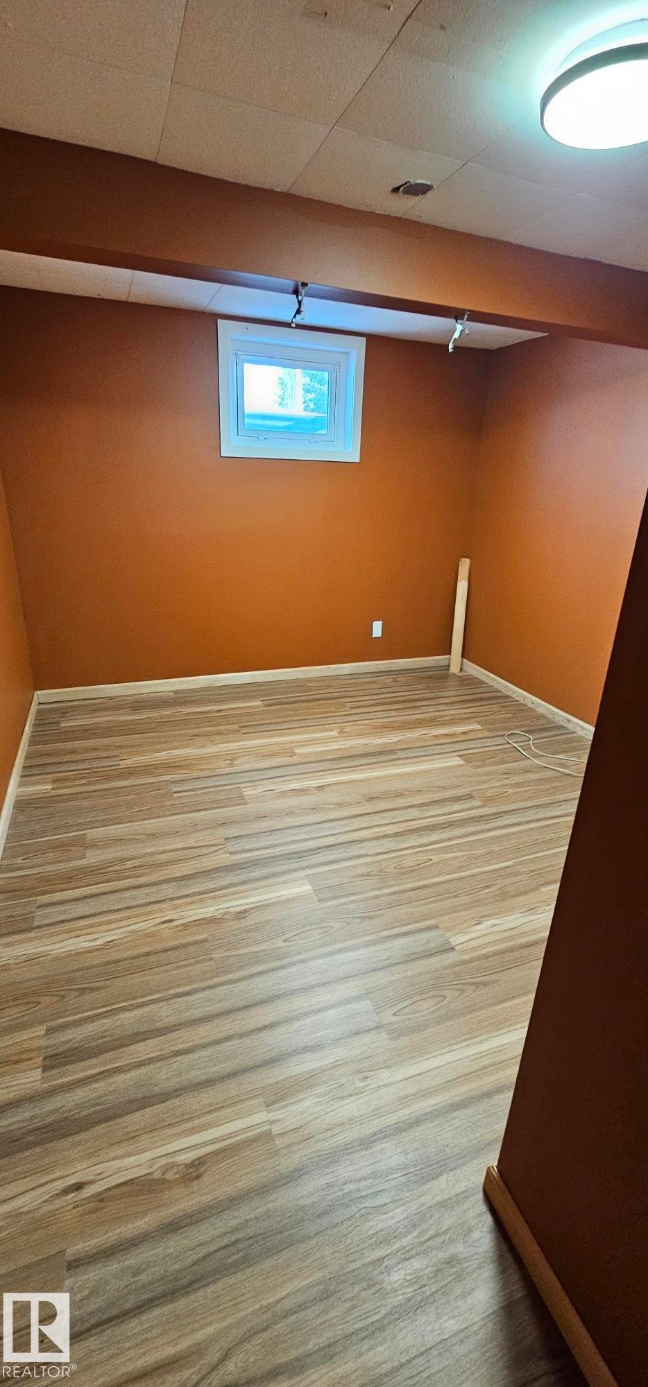 10712 159 Street, Edmonton, AB - Indoor Photo Showing Other Room