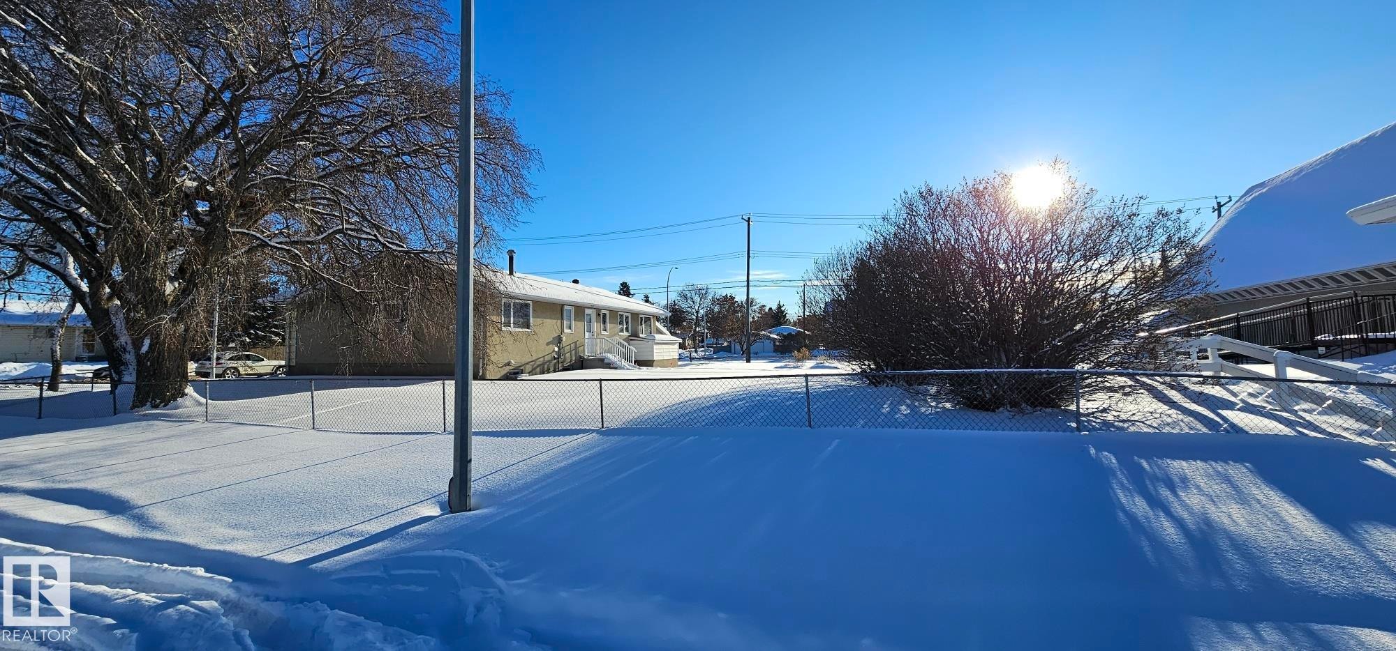 10712 159 Street, Edmonton, AB - Outdoor