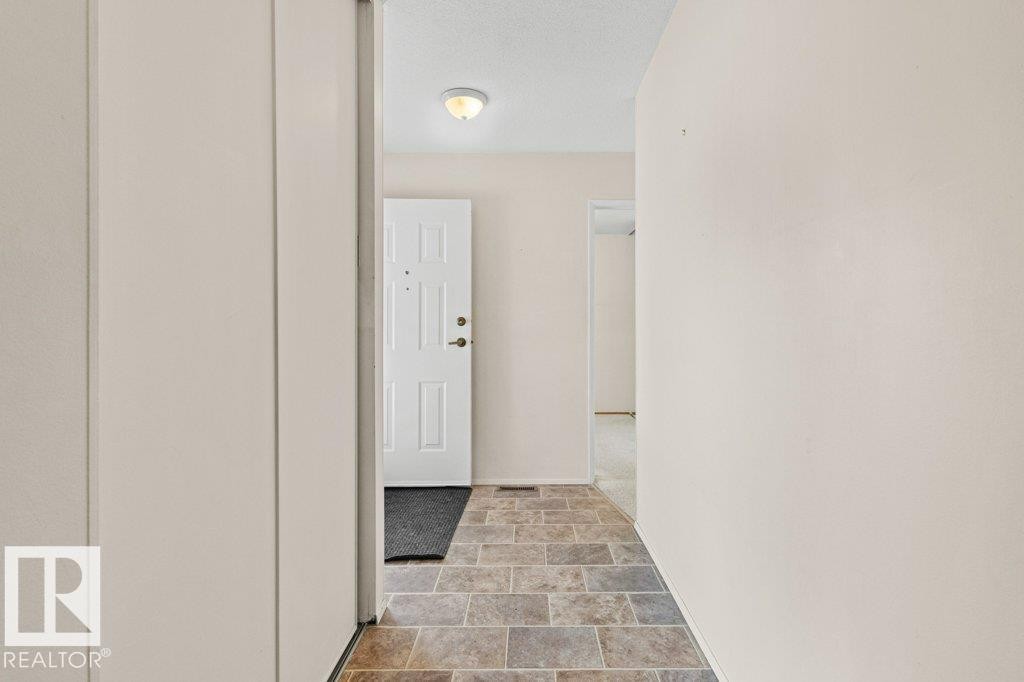 23 Pineview Horizon Village, St. Albert, AB - Indoor Photo Showing Other Room