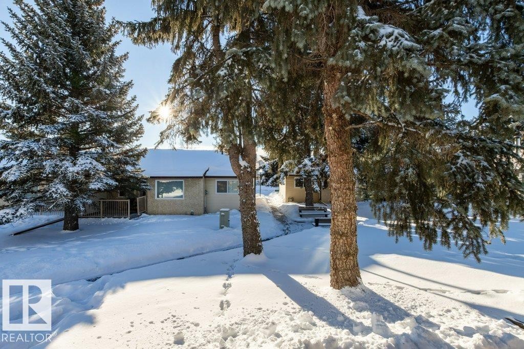 23 Pineview Horizon Village, St. Albert, AB - Outdoor