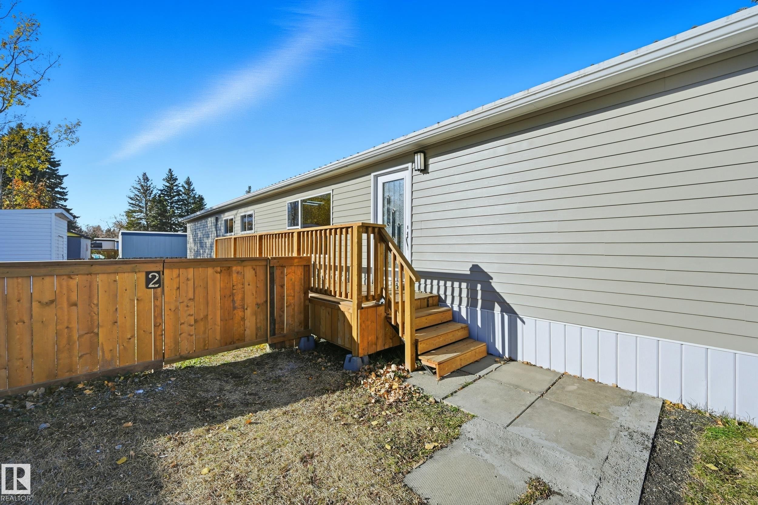 2 Cliff Crescent, Edmonton, AB - Outdoor With Exterior