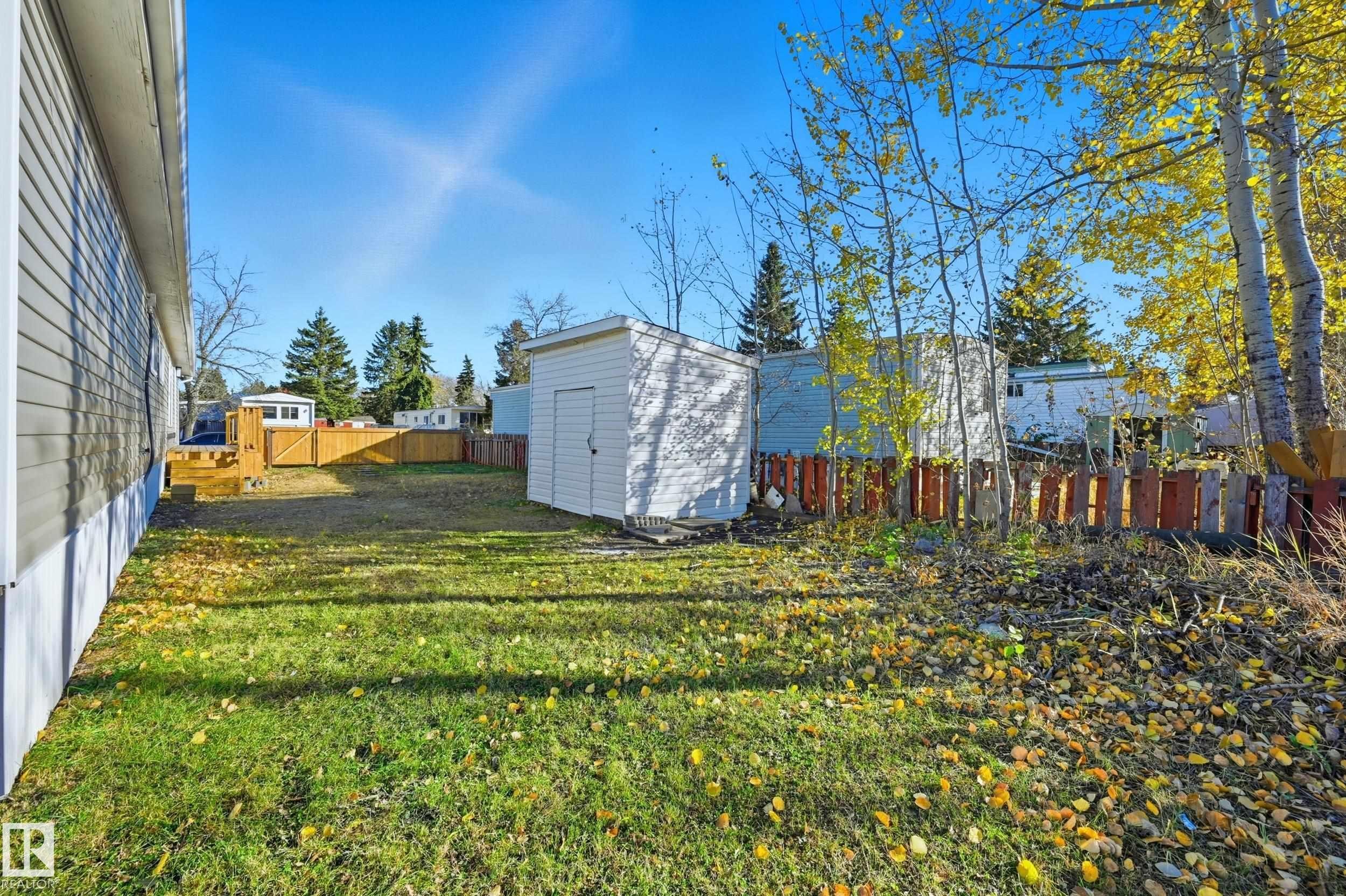 2 Cliff Crescent, Edmonton, AB - Outdoor