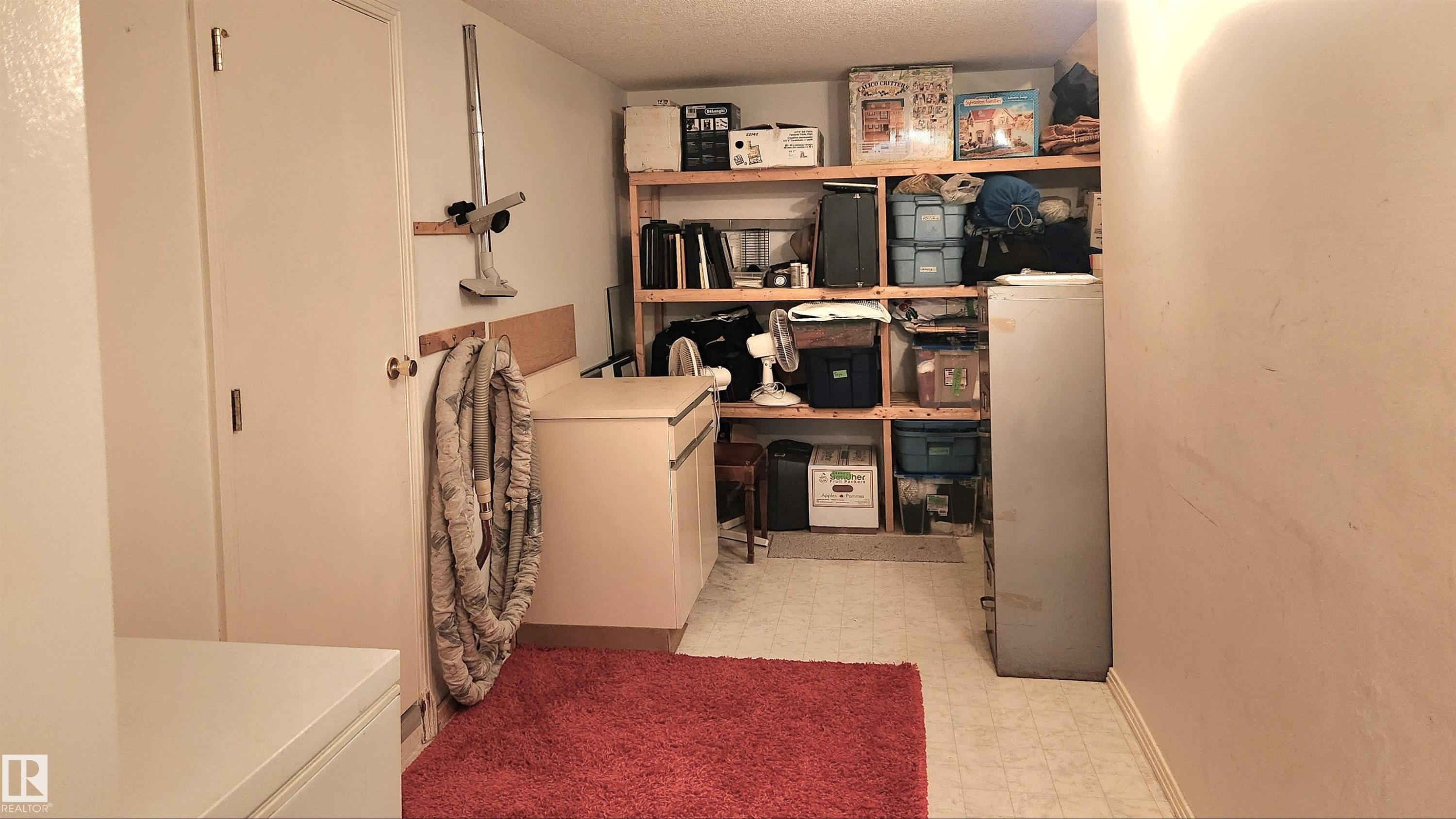 6508 109 Avenue, Edmonton, AB - Indoor Photo Showing Laundry Room