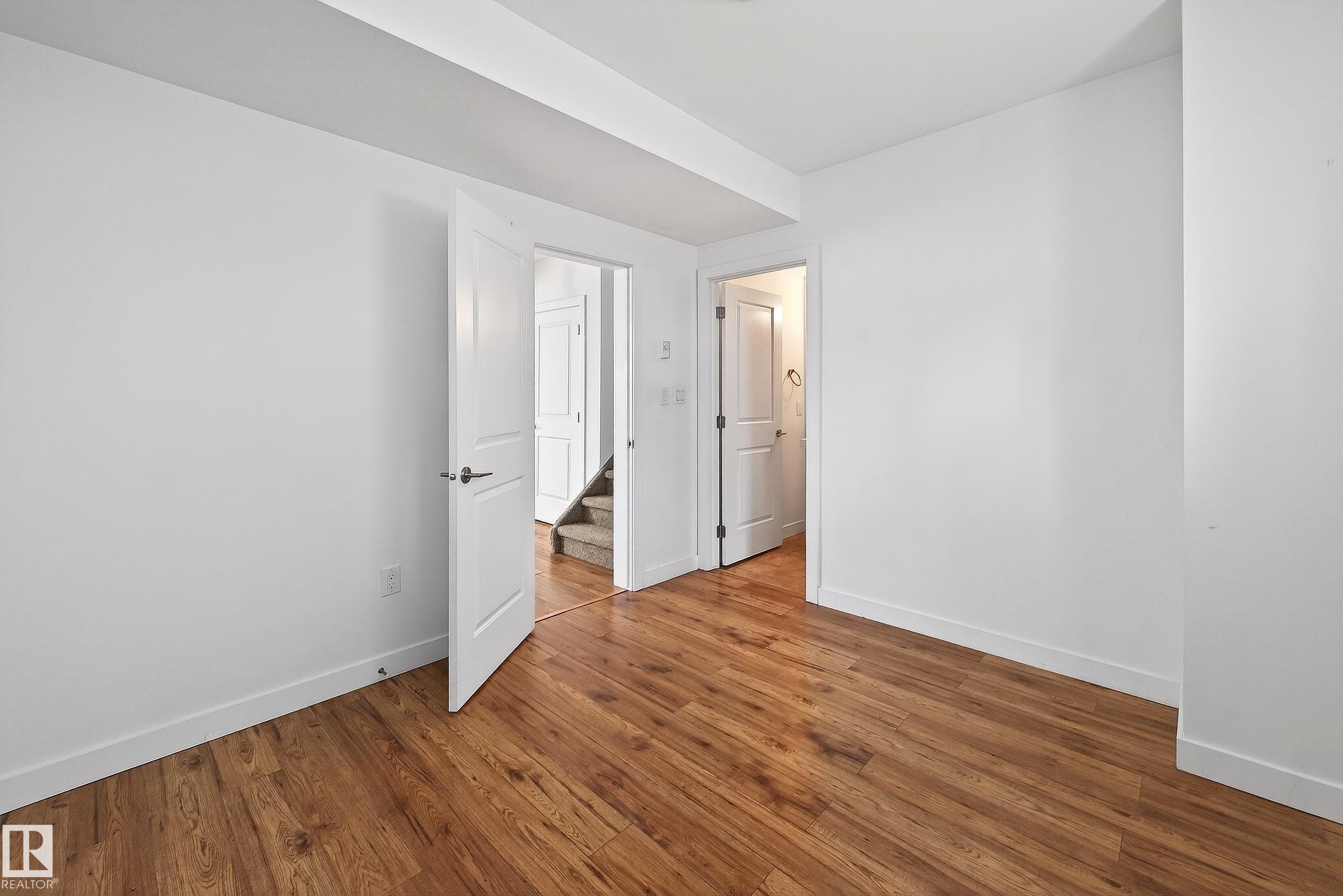 10204 113 Avenue, Edmonton, AB - Indoor Photo Showing Other Room