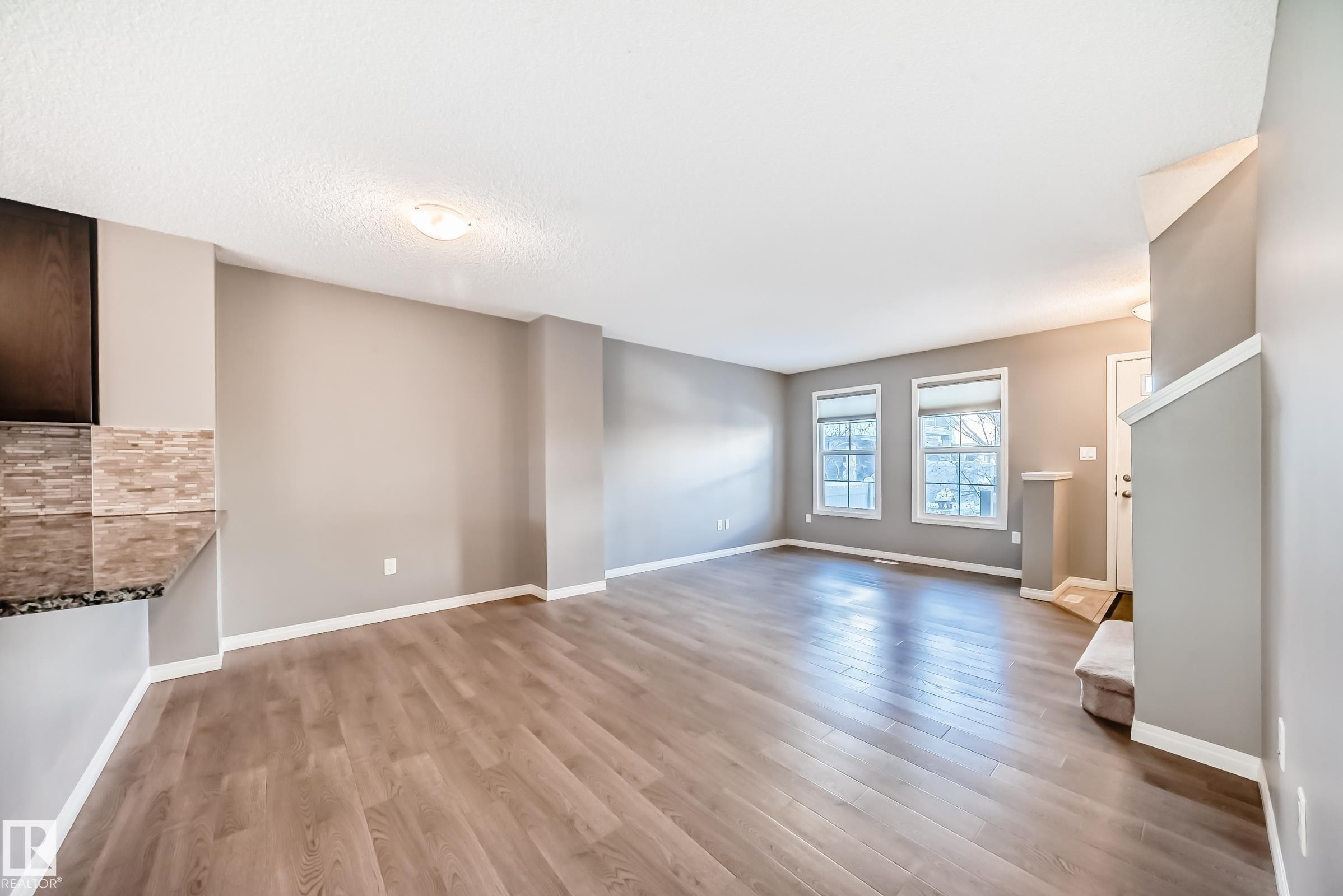 46 4029 Orchards Drive, Edmonton, AB - Indoor Photo Showing Other Room