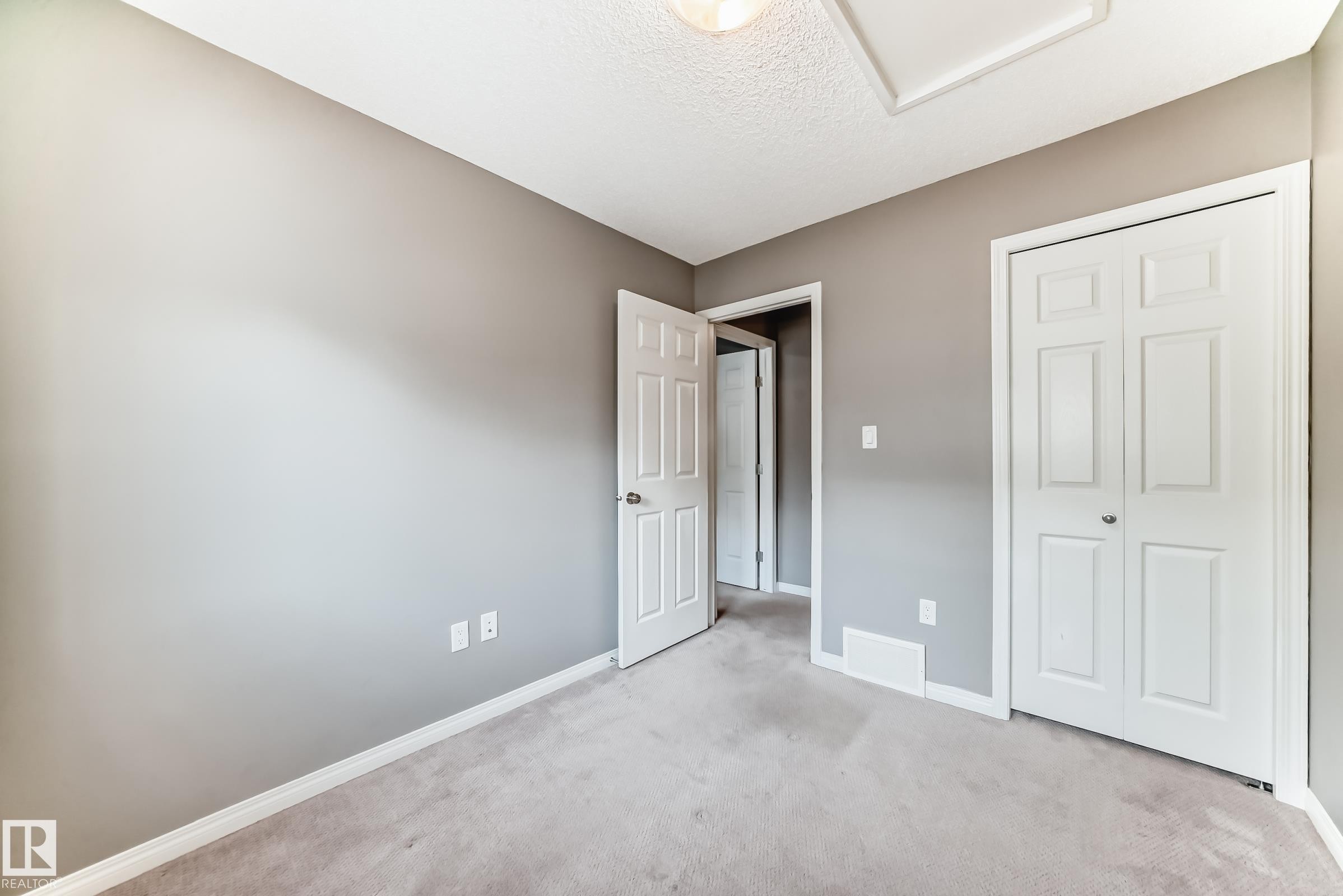 46 4029 Orchards Drive, Edmonton, AB - Indoor Photo Showing Other Room