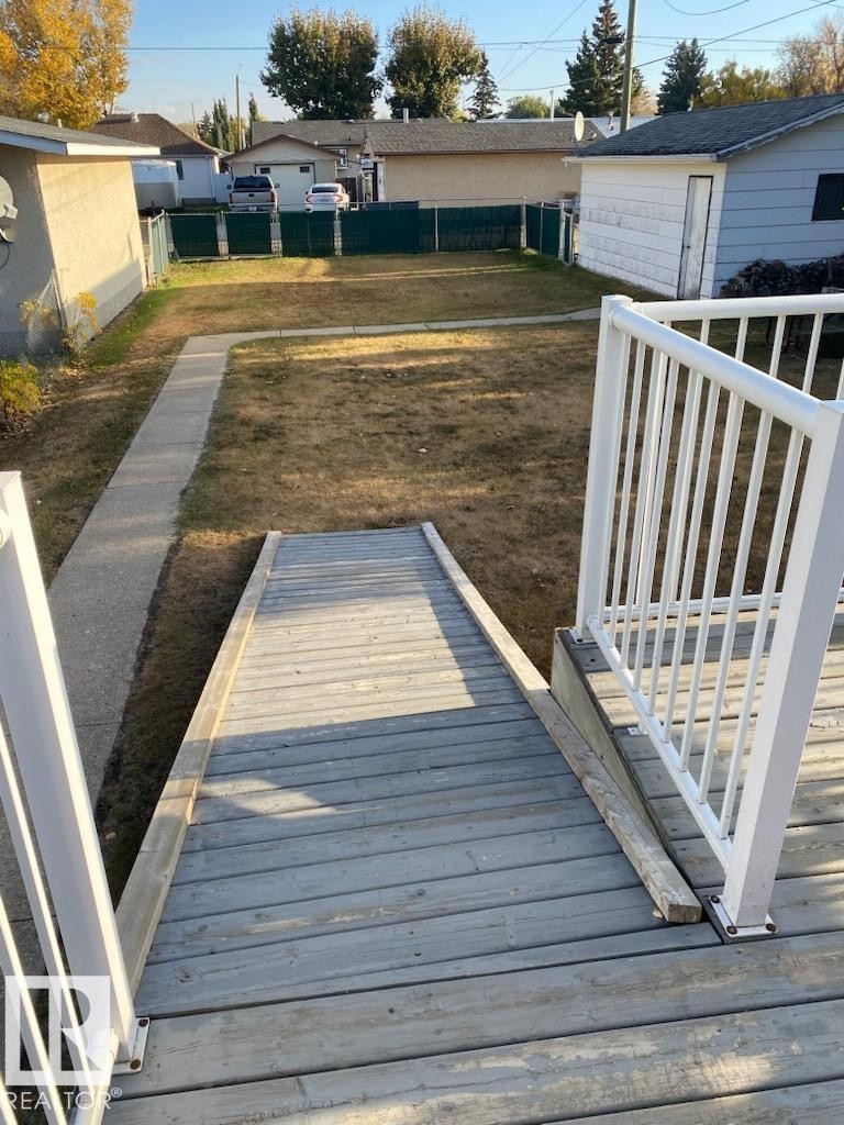 4828 52 Avenue, Viking, AB - Outdoor