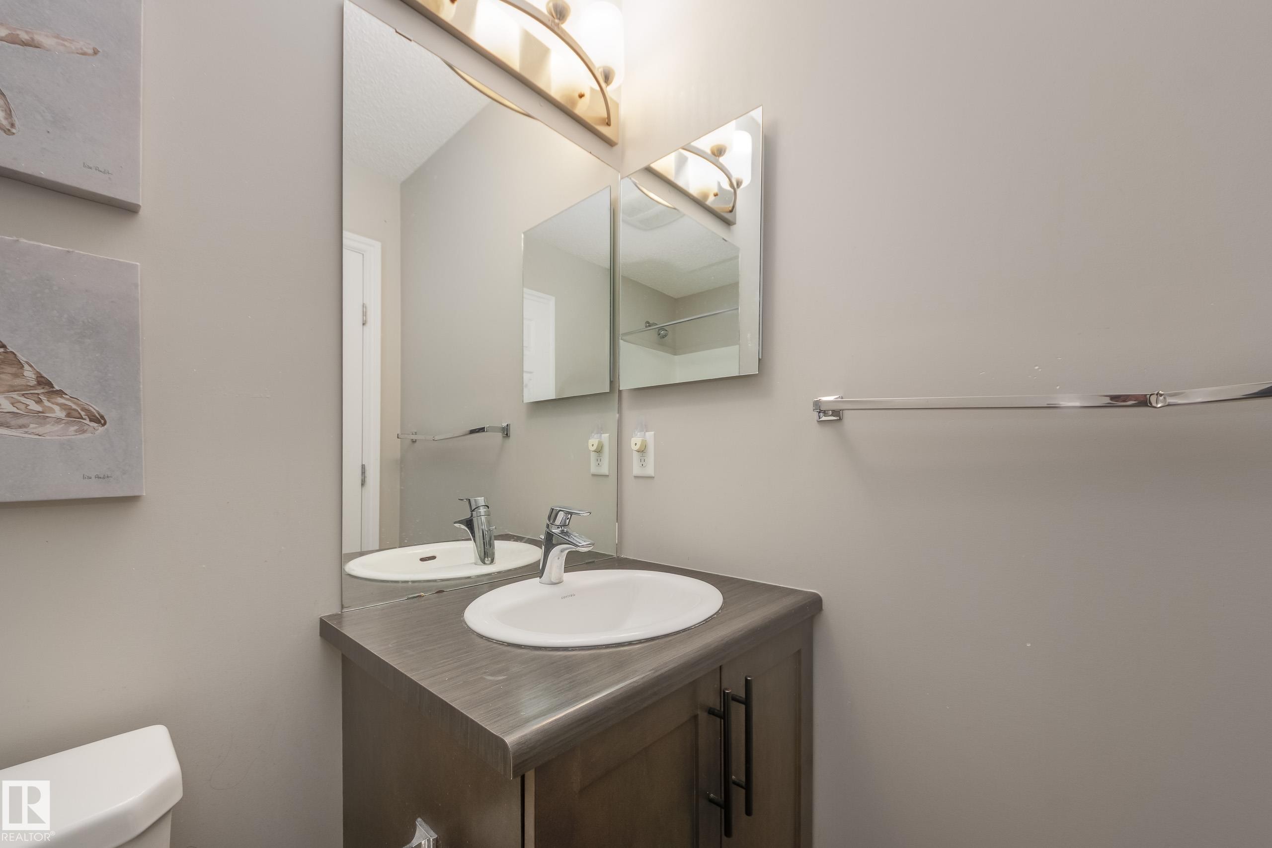 1438 Watt Drive, Edmonton, AB - Indoor Photo Showing Bathroom