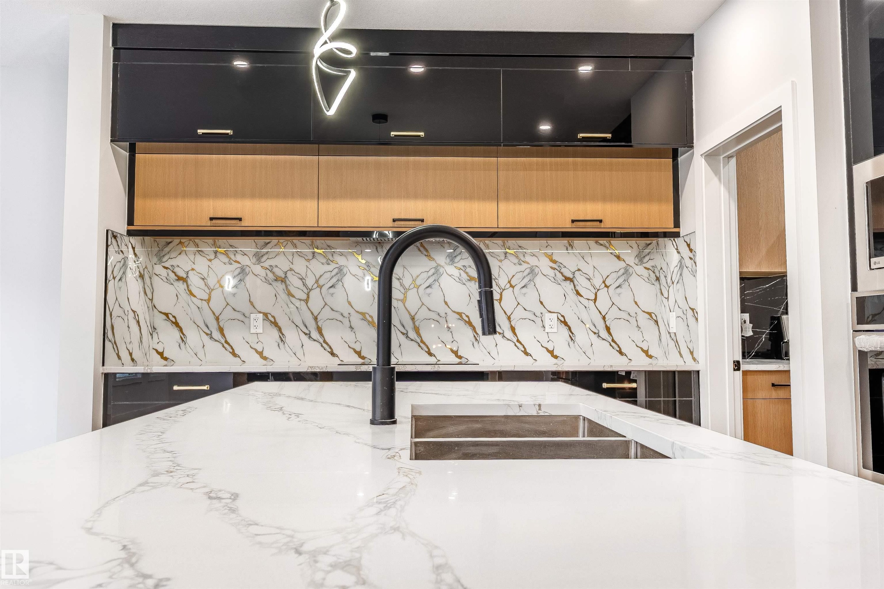 Edmonton, AB - Indoor Photo Showing Kitchen With Double Sink