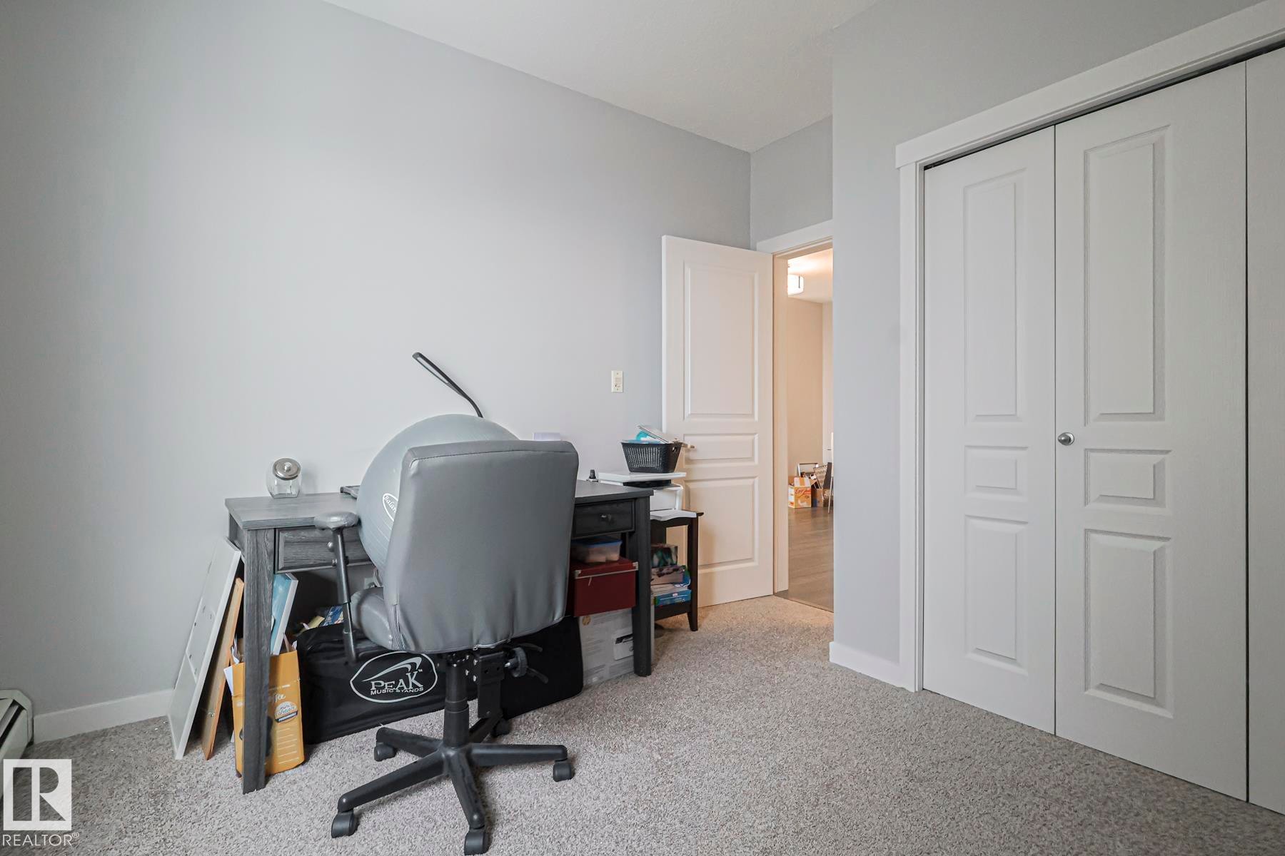 407 812 Welsh Drive, Edmonton, AB - Indoor