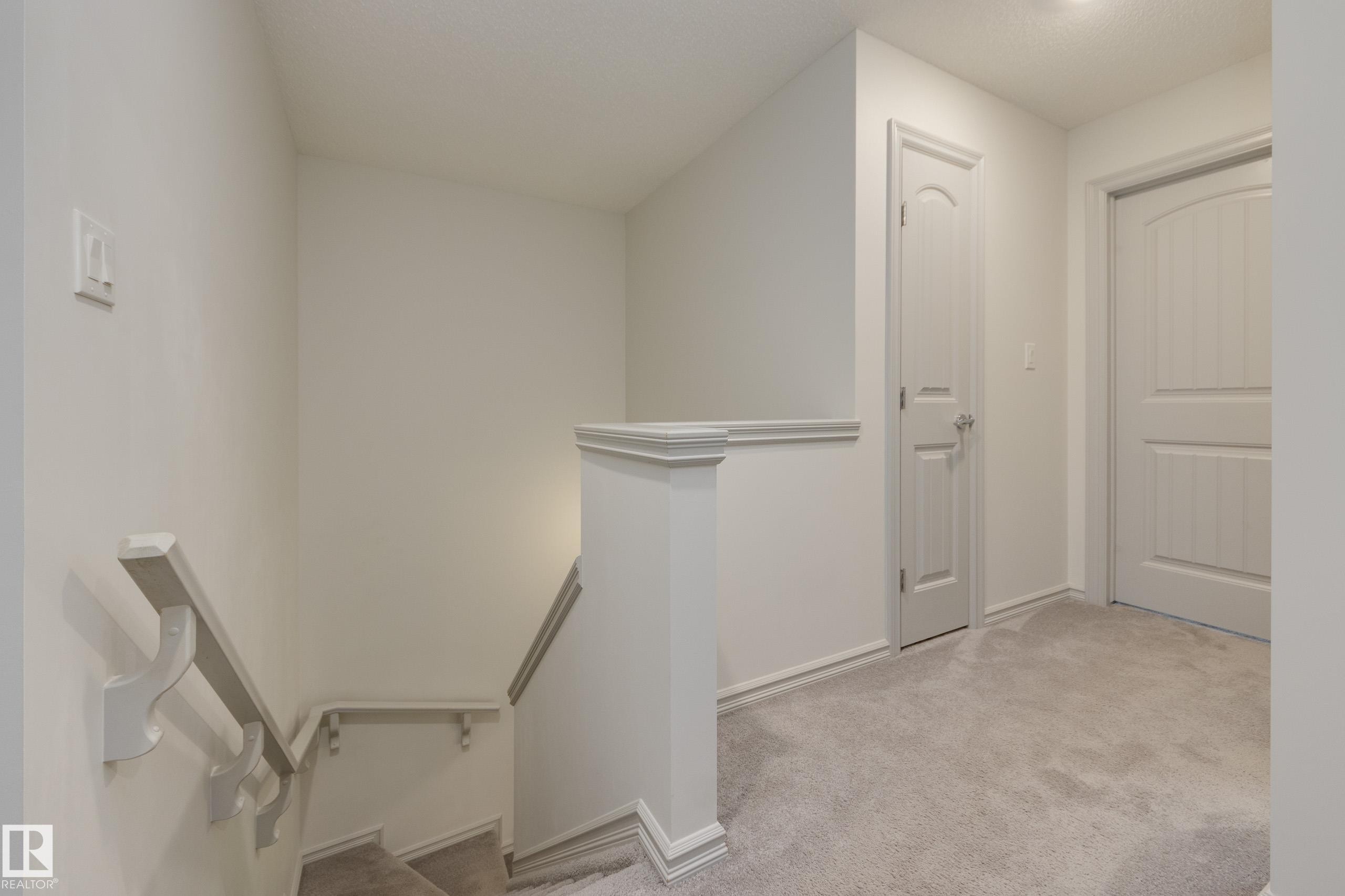 1717 Dumont Crescent, Edmonton, AB - Indoor Photo Showing Other Room