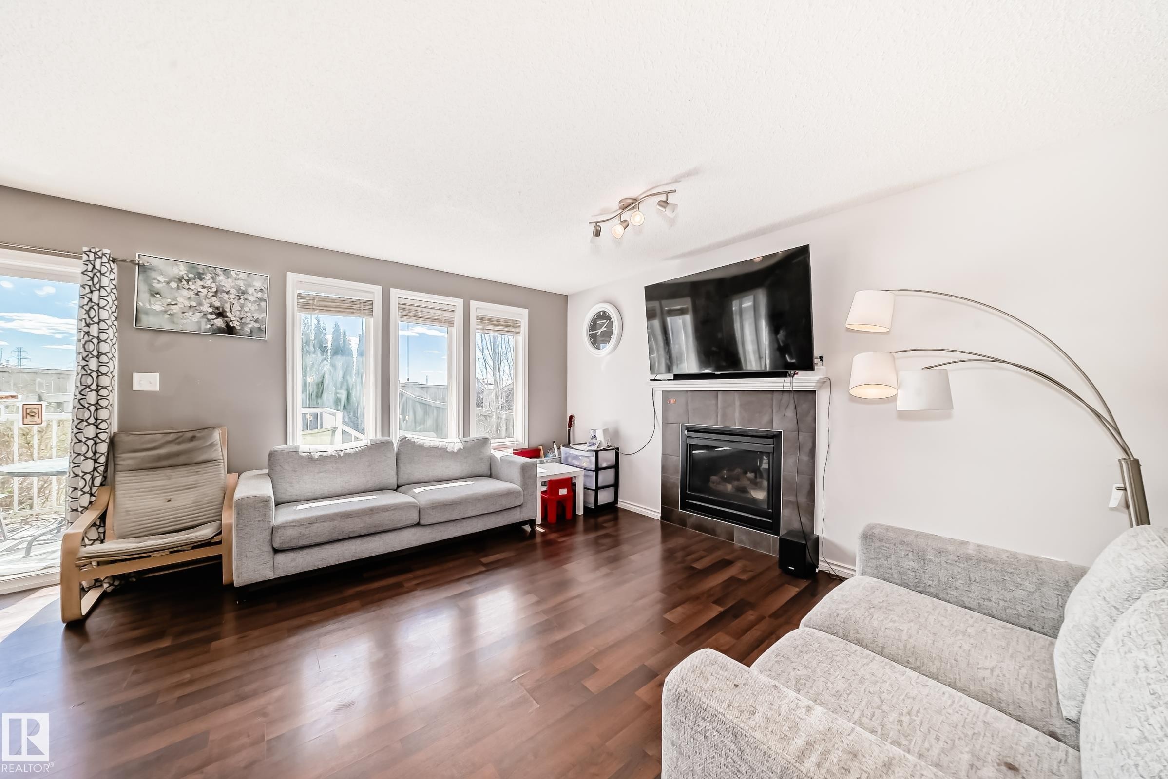 2909 18A Avenue, Edmonton, AB