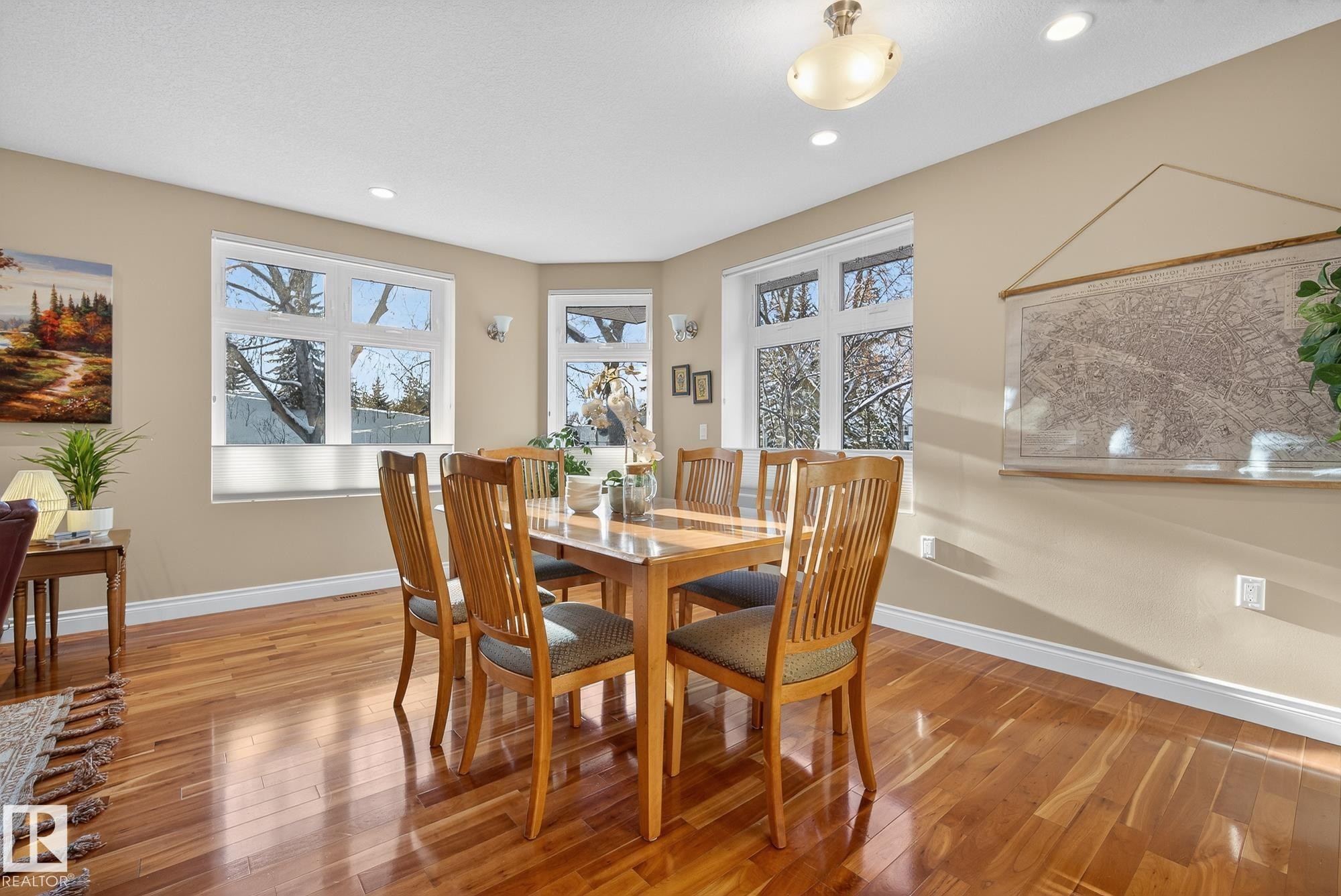 9302 93 Street, Edmonton, AB - Indoor Photo Showing Dining Room